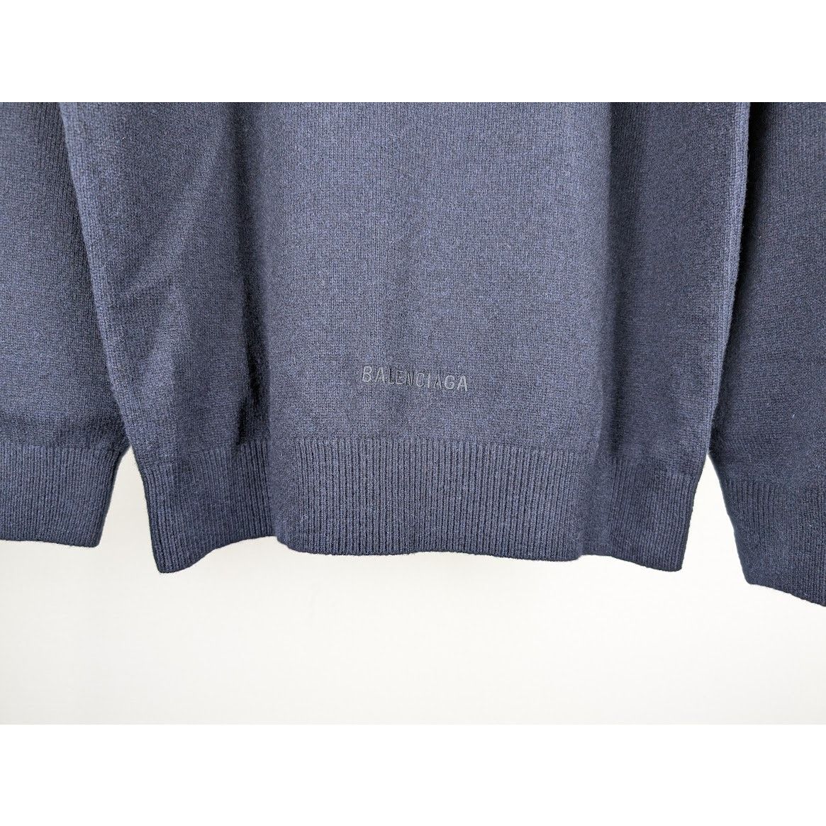Balenciaga o1rshd1 High-Neck Sweatshirt in Blue Size US S / EU 44-46 / 1 - 13 Thumbnail