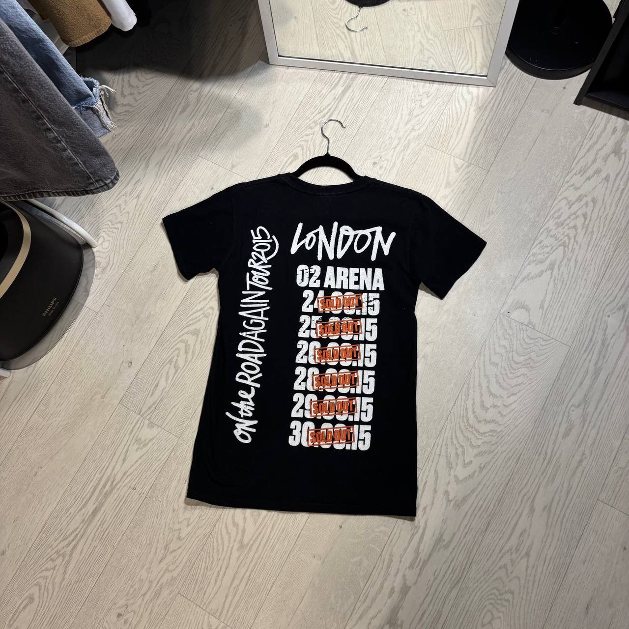 Band Tees One Direction tour 2015 London T-shirt Size:S Size US S / EU 44-46 / 1 - 3 Thumbnail