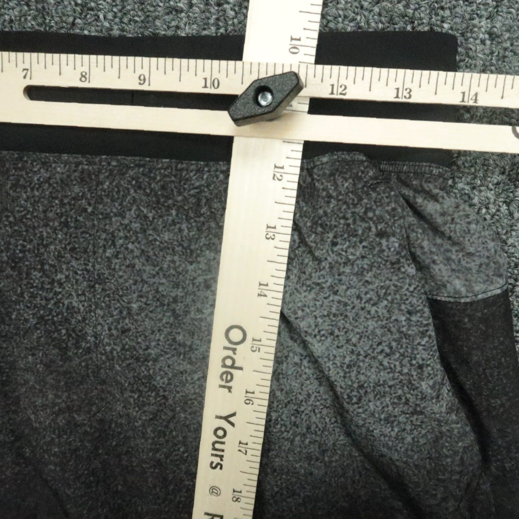 Lululemon Lululemon Shorts Mens Small Black Gray T.H.E. Linerless Zip Pocket Training Size US 29 - 6 Thumbnail