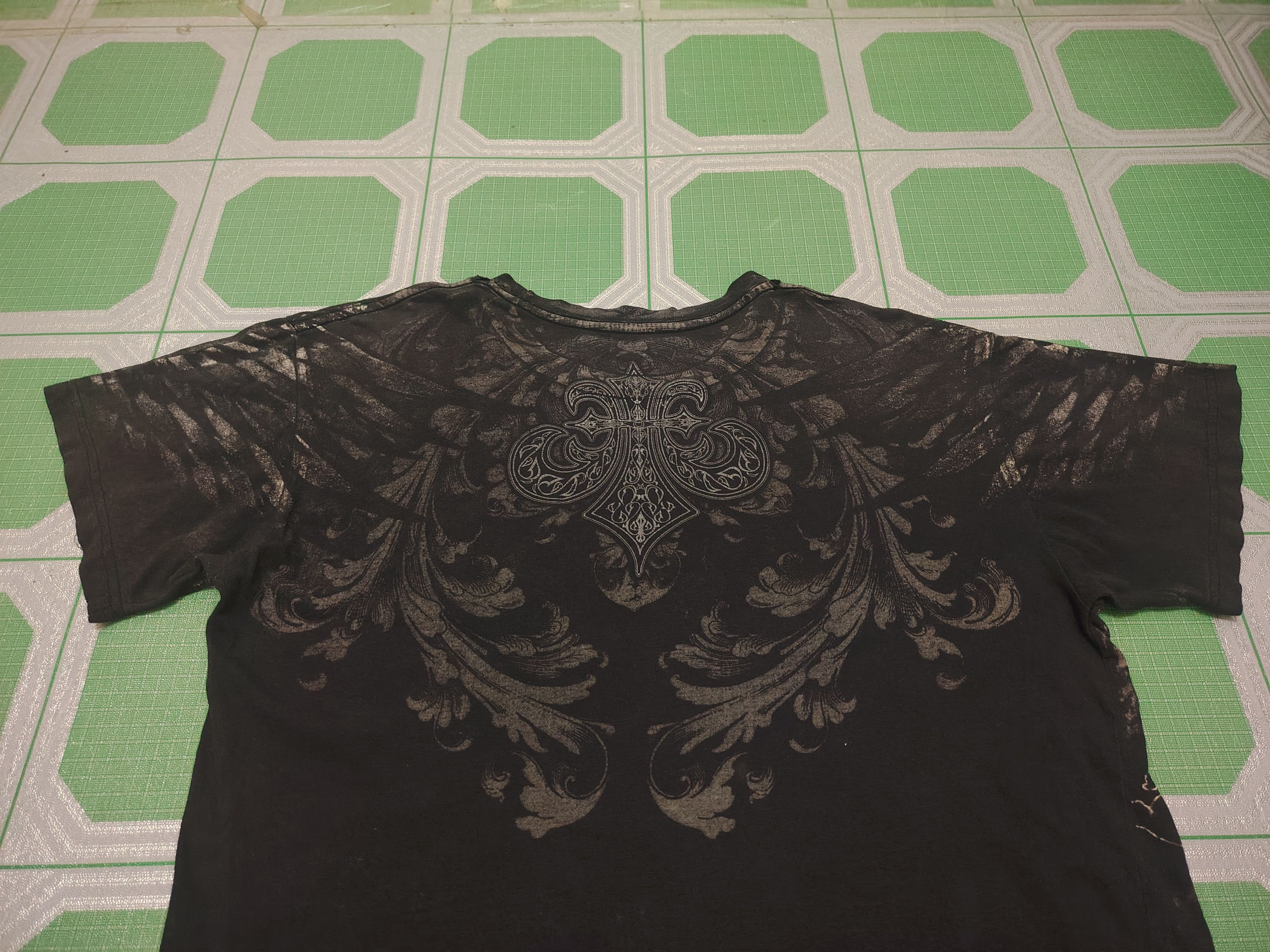 Affliction Vtg Distressed Thrashed Cross Skull Xzavier tee Size US L / EU 52-54 / 3 - 12 Thumbnail