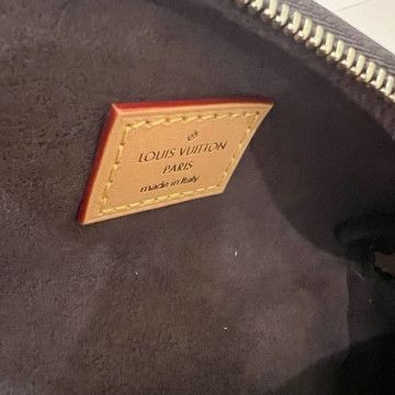 Louis Vuitton Authentic Brand New Louis Vuitton Mini Bumbag Size ONE SIZE - 9 Thumbnail