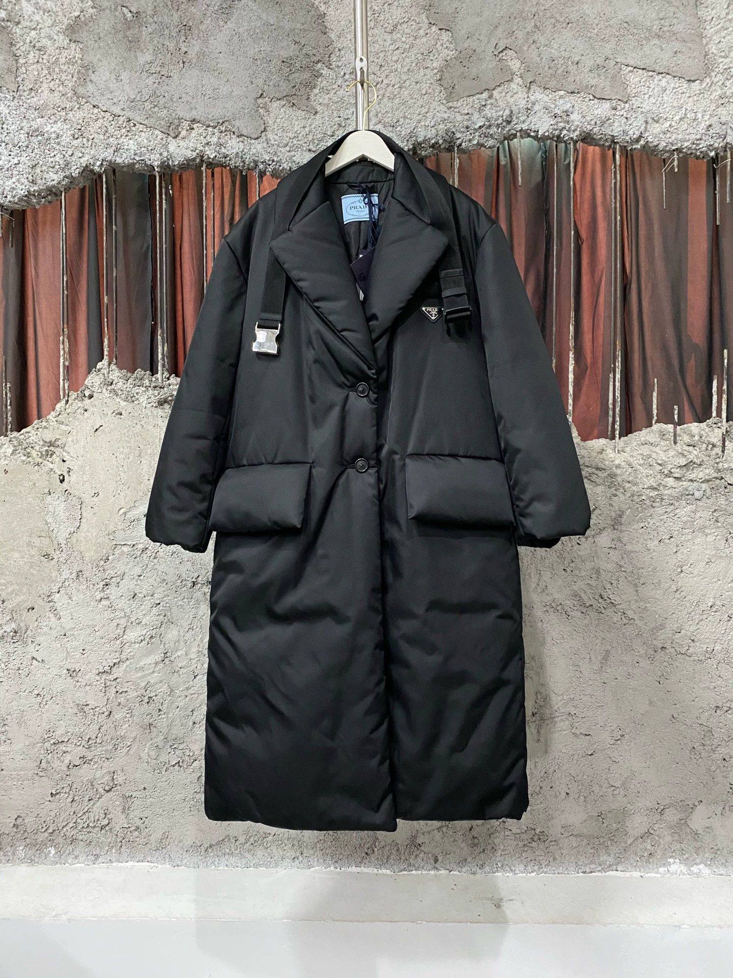 Prada Prada New Triangle Logo Long Puffer 36 Size XS / US 0-2 / IT 36-38 - 1 Thumbnail