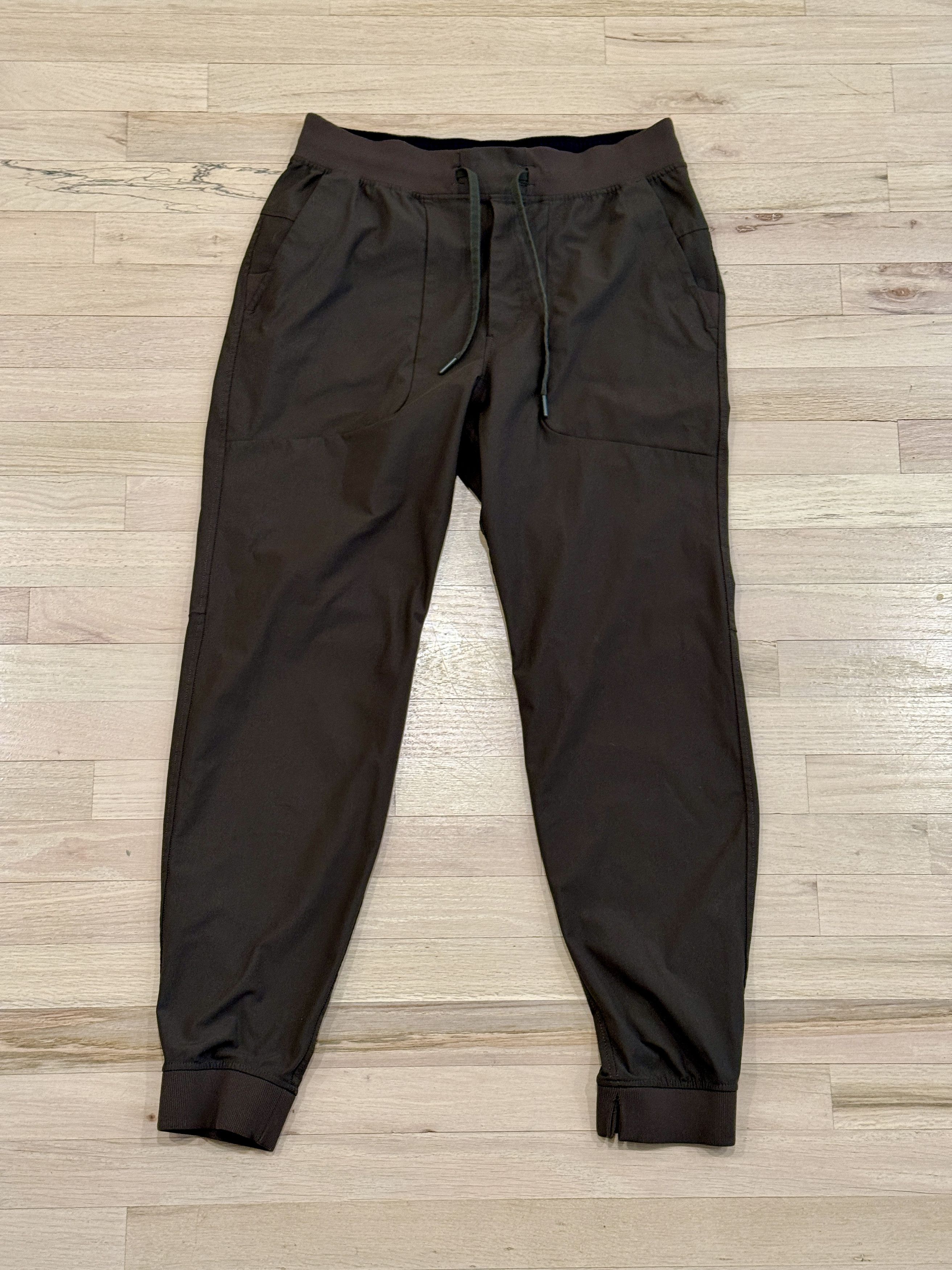 Lululemon ABC Jogger (Olive) Size US 34 / EU 50 - 2 Thumbnail