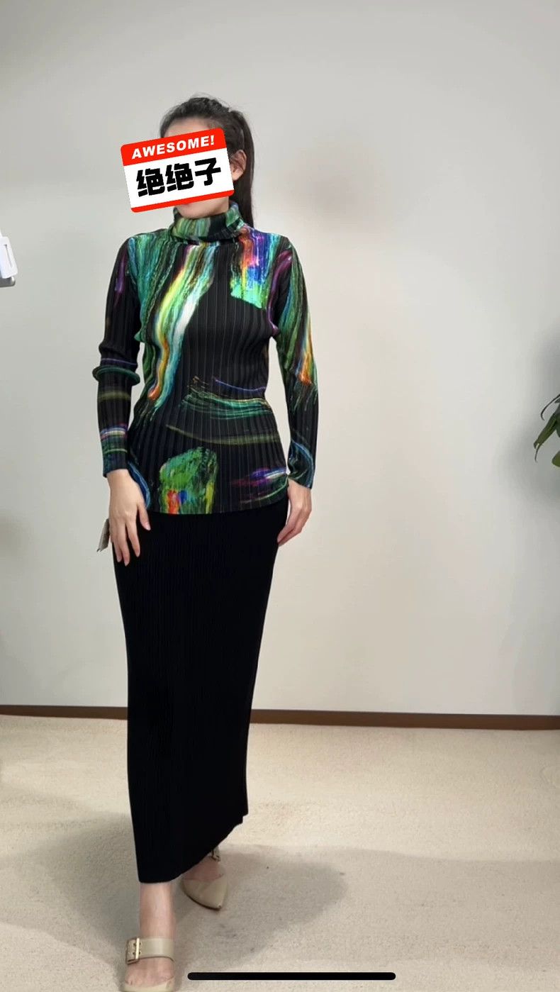 Issey Miyake Issey Miyake size:3 Black and green high-neck top Size S / US 4 / IT 40 - 8 Thumbnail