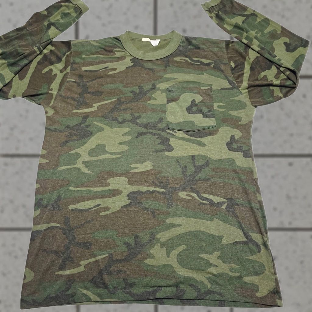 Vintage VINTAGE Camouflage Longsleeve 80s Single Stitch Men's Large Military Adult Large Shirt Size US L / EU 52-54 / 3 - 1 Thumbnail
