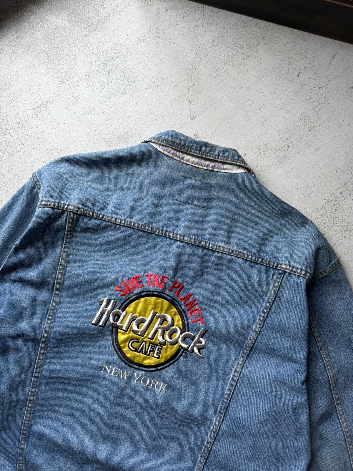Hard Rock Cafe Hard Rock Cafe New York Vintage True Denim Blue Jeans Jacket Size US XL / EU 56 / 4 - 12 Thumbnail