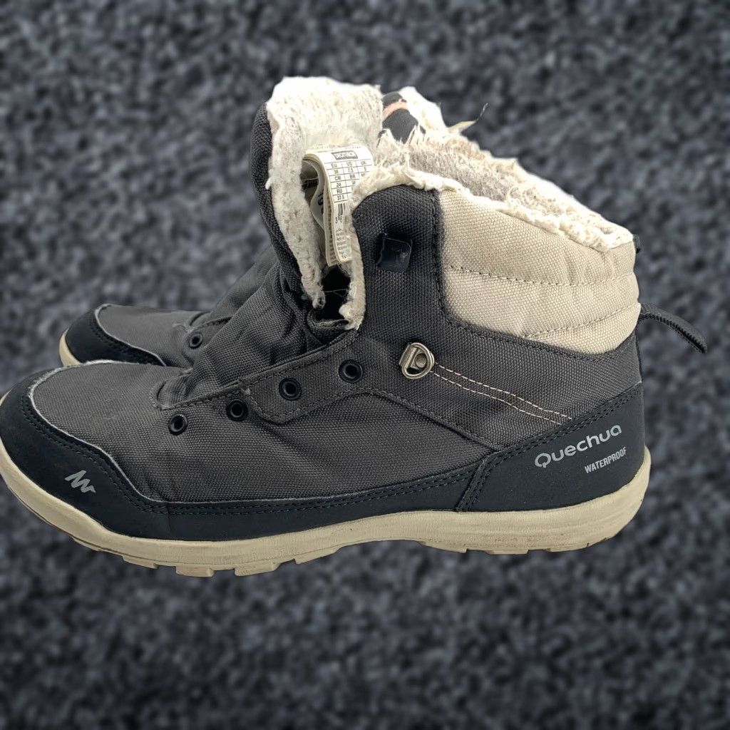 Vintage Quechua SH100 Warm Mid Snow Boots Womens Gray Waterproof Faux Fur Ankle Size 7.5 Size US 8 / IT 38 - 1 Thumbnail