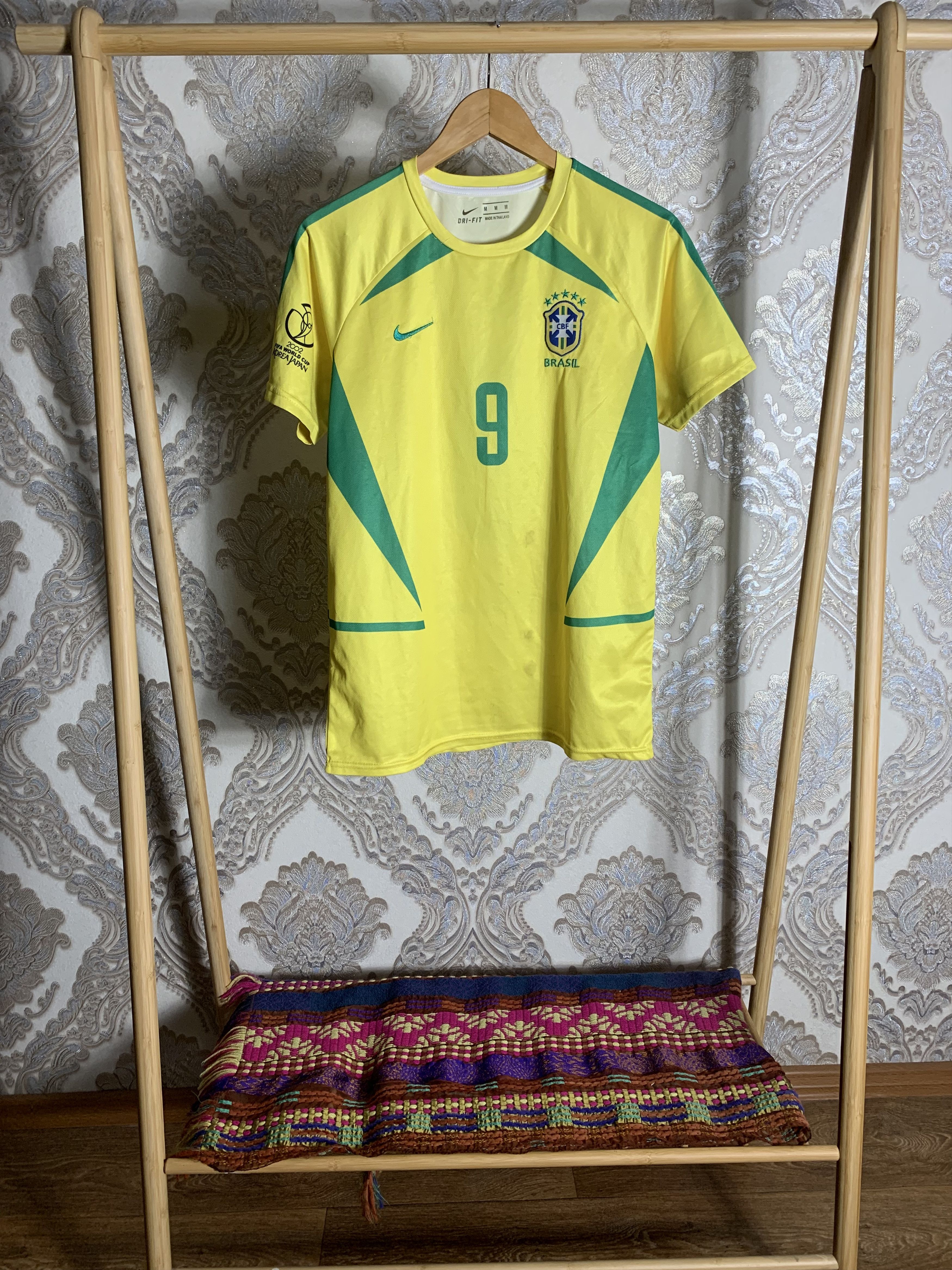 Vintage VERY RARE NIKE BRAZIL RONALDO 9 SOCCER JERSEY RETRO Y2K 90s Size US M / EU 48-50 / 2 - 2 Thumbnail