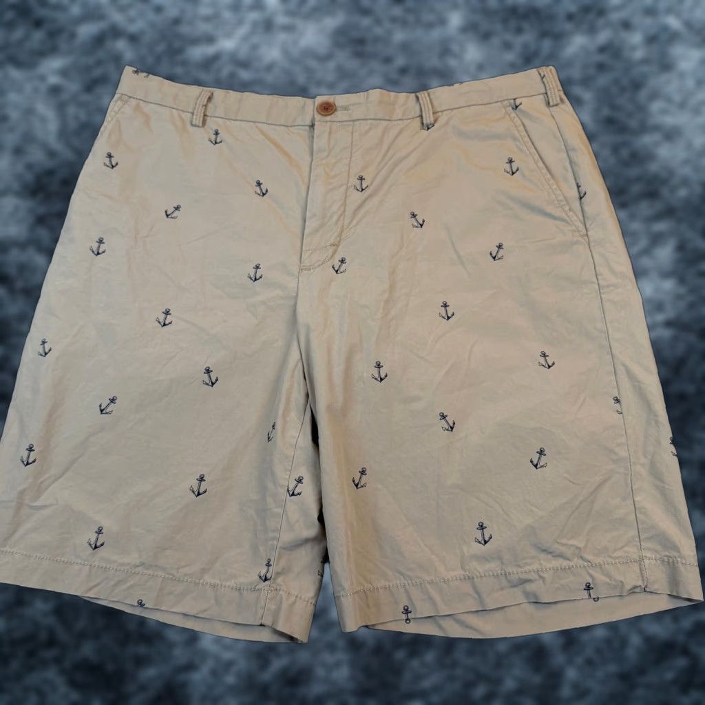 Izod VINTAGE IZOD Saltwater Chino Shorts Mens 34 Tan Khaki Anchor Print 9.5 Inseam Cotton Size US 34 / EU 50 - 1 Thumbnail