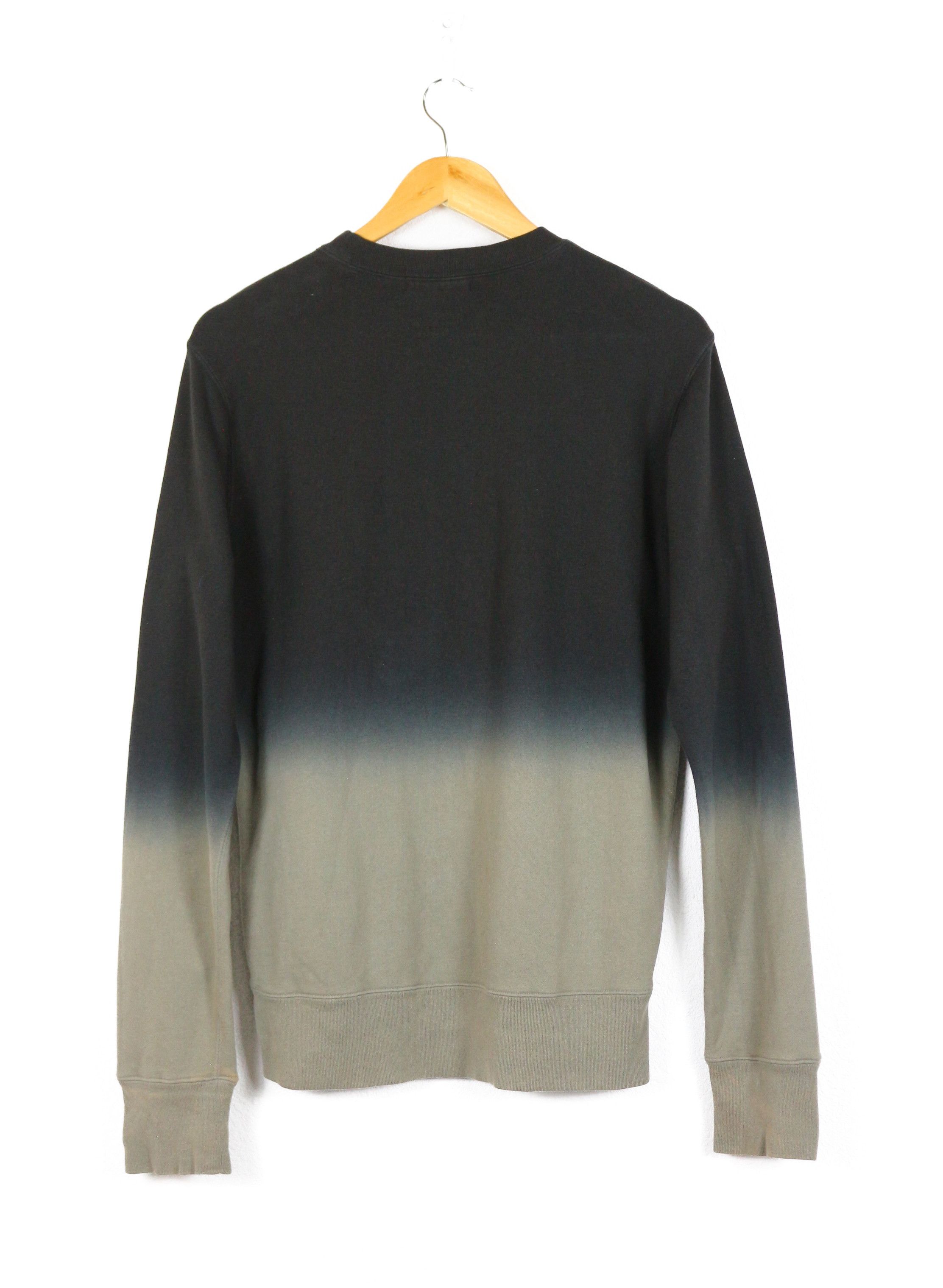 Bape Bape Bathing APE Logo Gradation Graphic Sweatshirt Size US M / EU 48-50 / 2 - 9 Thumbnail