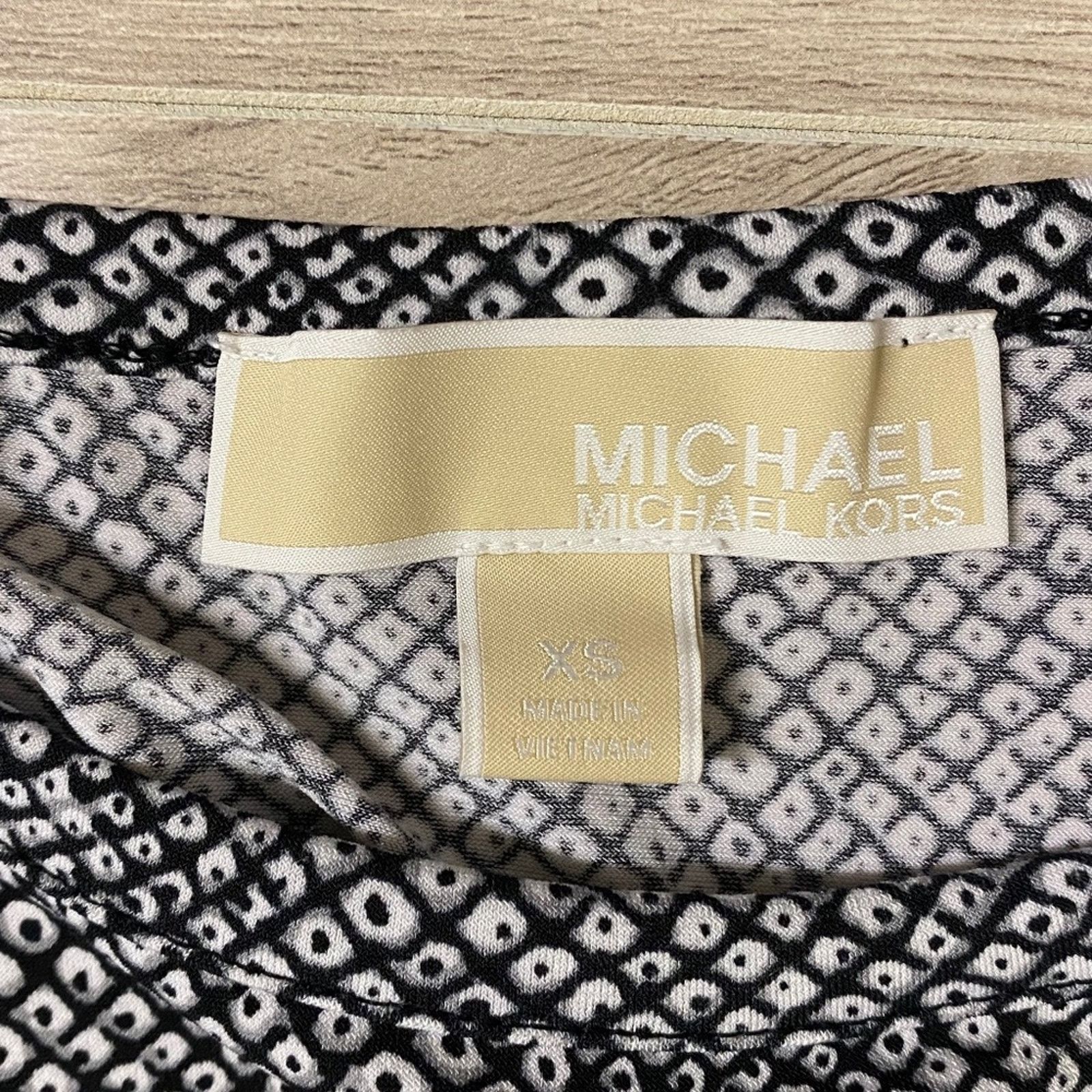 Michael Kors Michael Kors Geometric Pattern Long Sleeve Dress - XS Size XS / US 0-2 / IT 36-38 - 6 Thumbnail