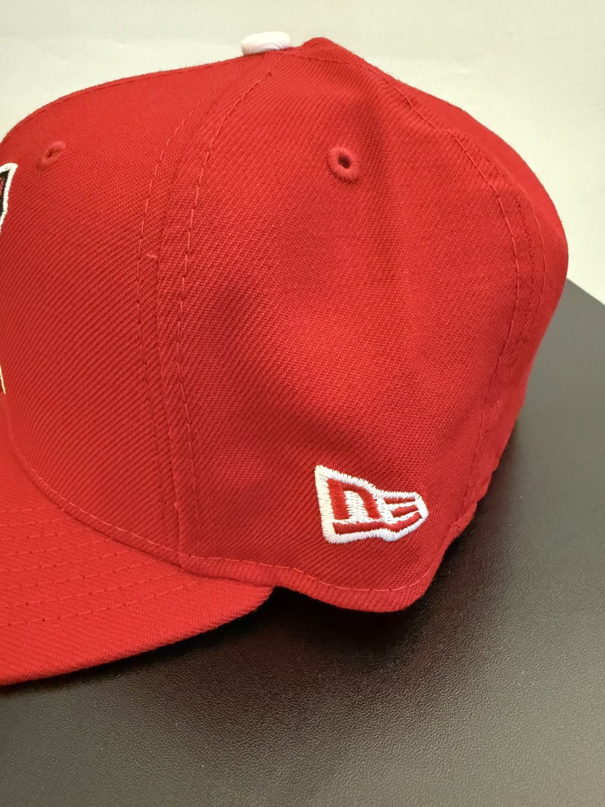 MLB × New Era Cleveland Indians Chief Wahoo Side Patch 7 1/2 Fitted Hat Size ONE SIZE - 5 Thumbnail