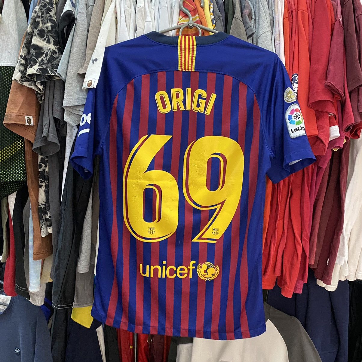 Other Men’s Nike FC Barcelona Origi football player jersey Size US S / EU 44-46 / 1 - 2 Thumbnail