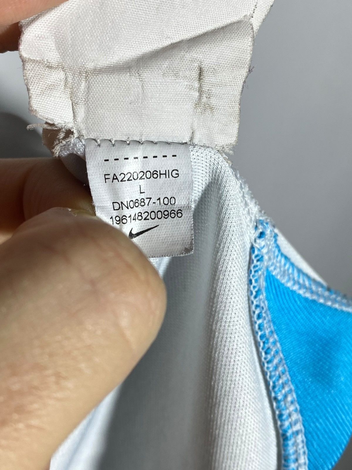 Nike #22 Bellingham England 2022 home football shirt Size US L / EU 52-54 / 3 - 16 Thumbnail