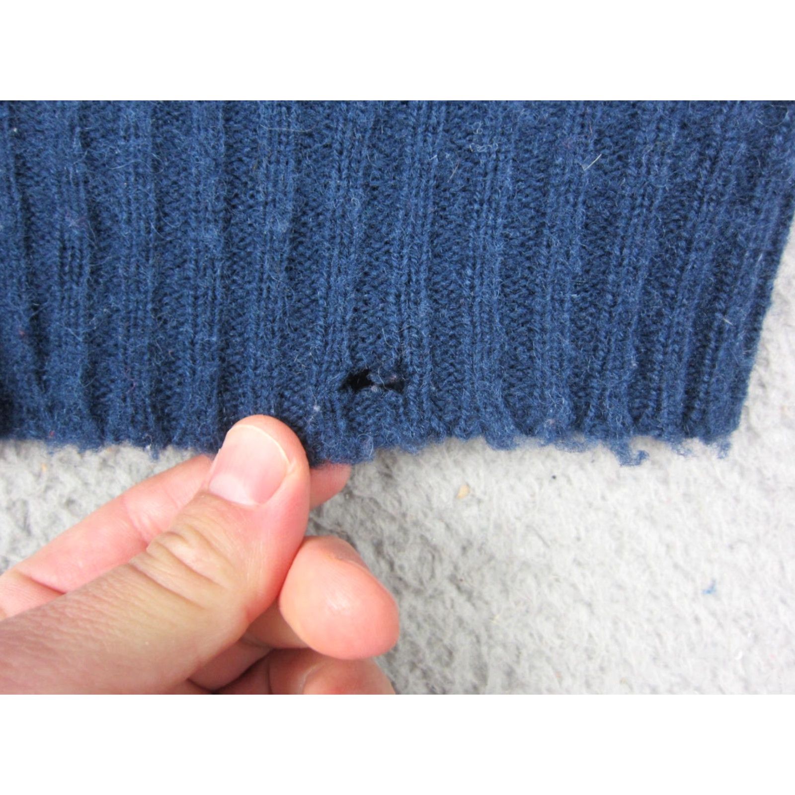 Vintage VINTAGE Lizsport Cardigan Women's M Blue Wool Knit 80s Button Up Sweater Cardigan 90s City Classic Mens Womens Boys Girls Size M / US 6-8 / IT 42-44 - 6 Thumbnail