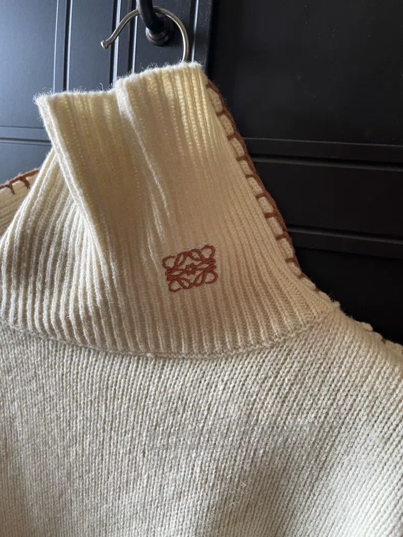 Loewe Loewe Turtleneck thick sweater Size L / US 10 / IT 46 - 2 Thumbnail