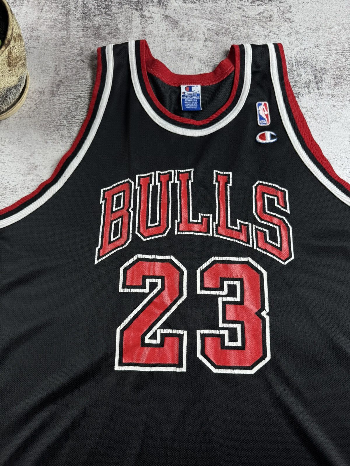 Champion Michael Jordan #23 Chicago Bulls Vintage 90s Champion Black NBA Jersey Size 52 Size US L / EU 52-54 / 3 - 10 Thumbnail