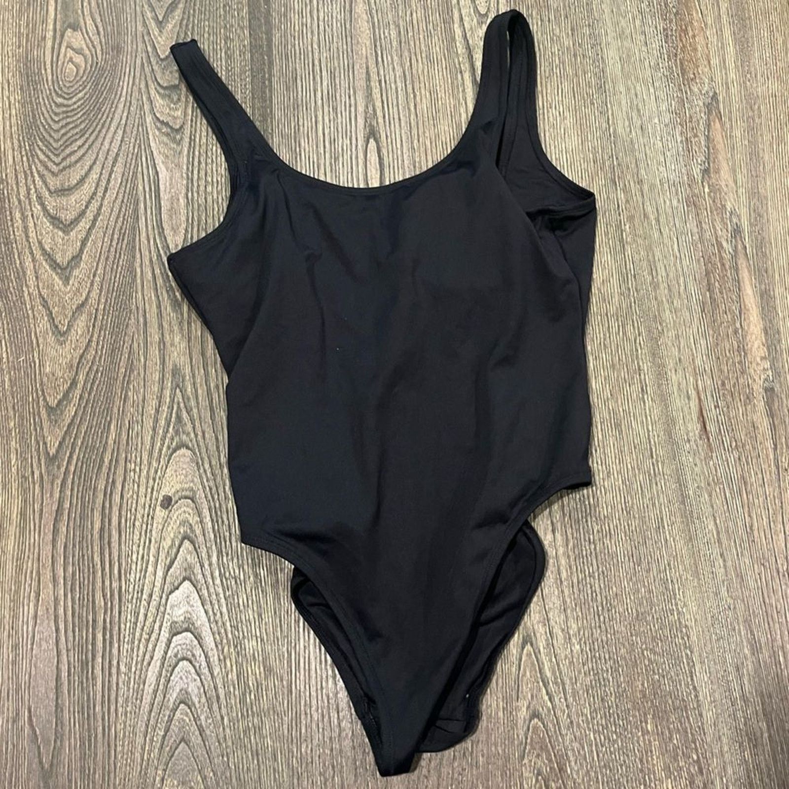 Vintage NWOT PINK Victoria’s Secret Active Swim Swimsuit Size M Size ONE SIZE - 1 Thumbnail
