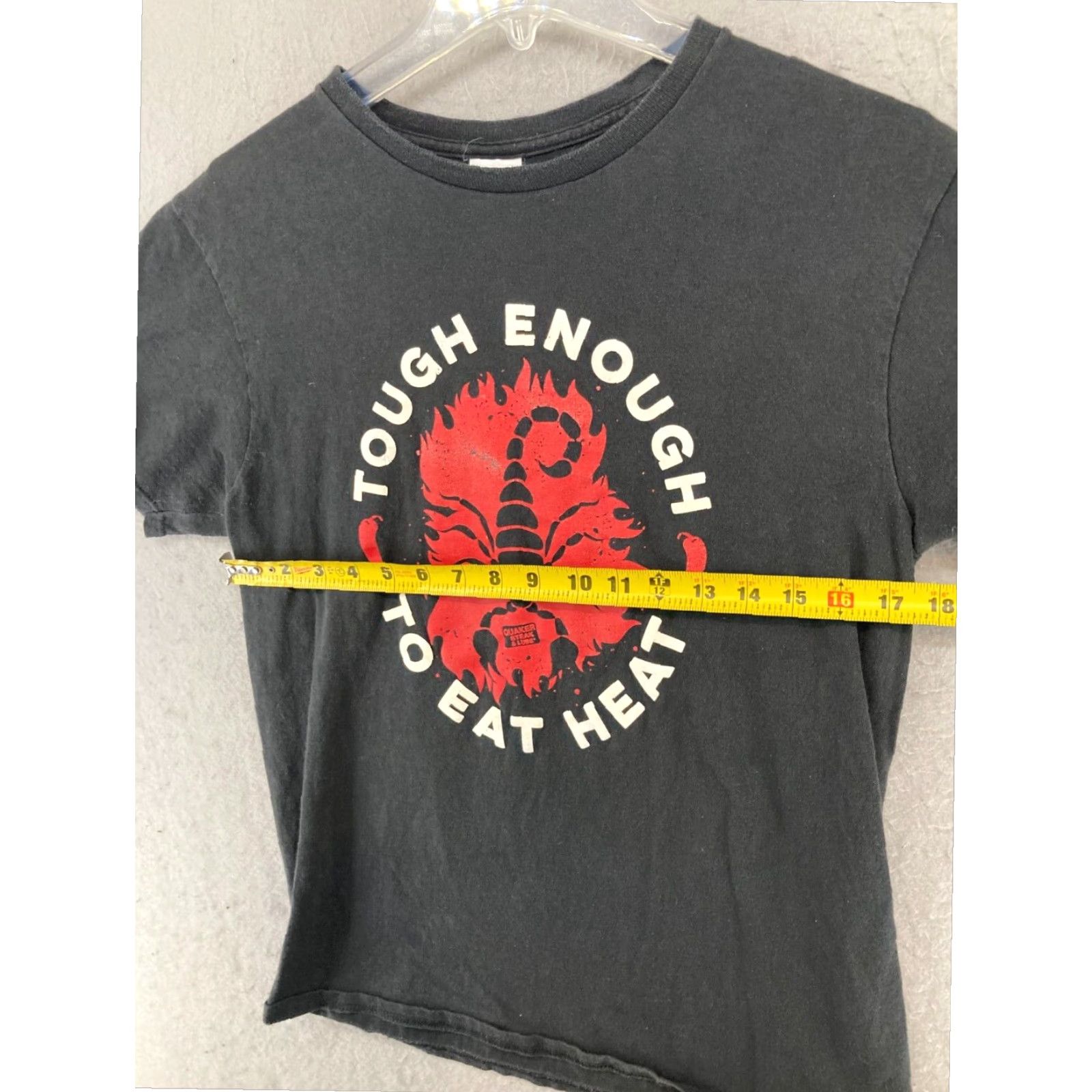 Vintage Quaker Steak Lube Mens T Shirt Medium Scorpion Tough Enough Size US M / EU 48-50 / 2 - 2 Thumbnail