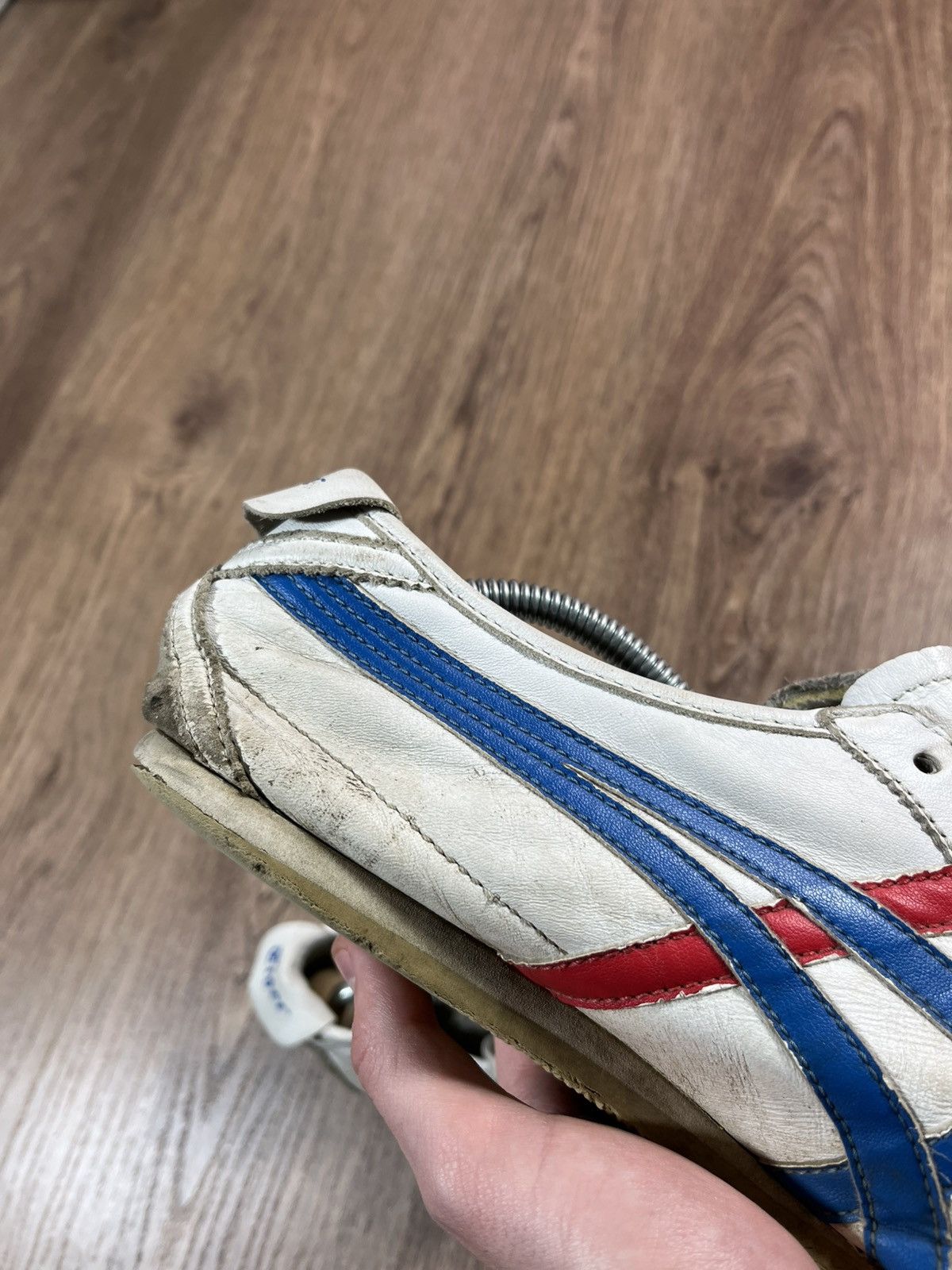 Asics Asics Onitsuka Tiger🐯 Distressed Vintage Sneakers Size US 10 / EU 43 - 17 Thumbnail
