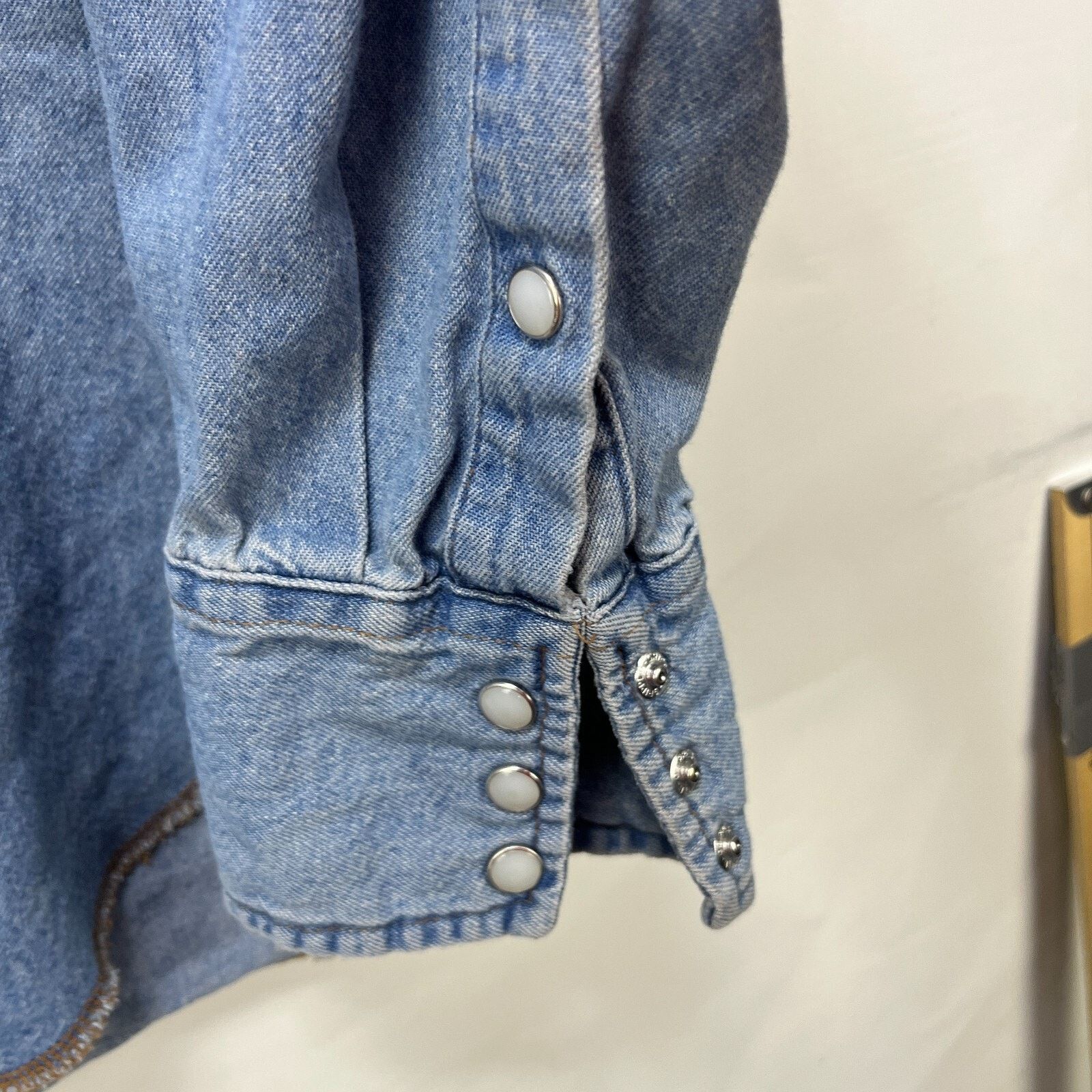 Vintage × Wrangler Vintage 90s Wrangler Pearl Snap Button Long Denim Large Size US L / EU 52-54 / 3 - 6 Thumbnail