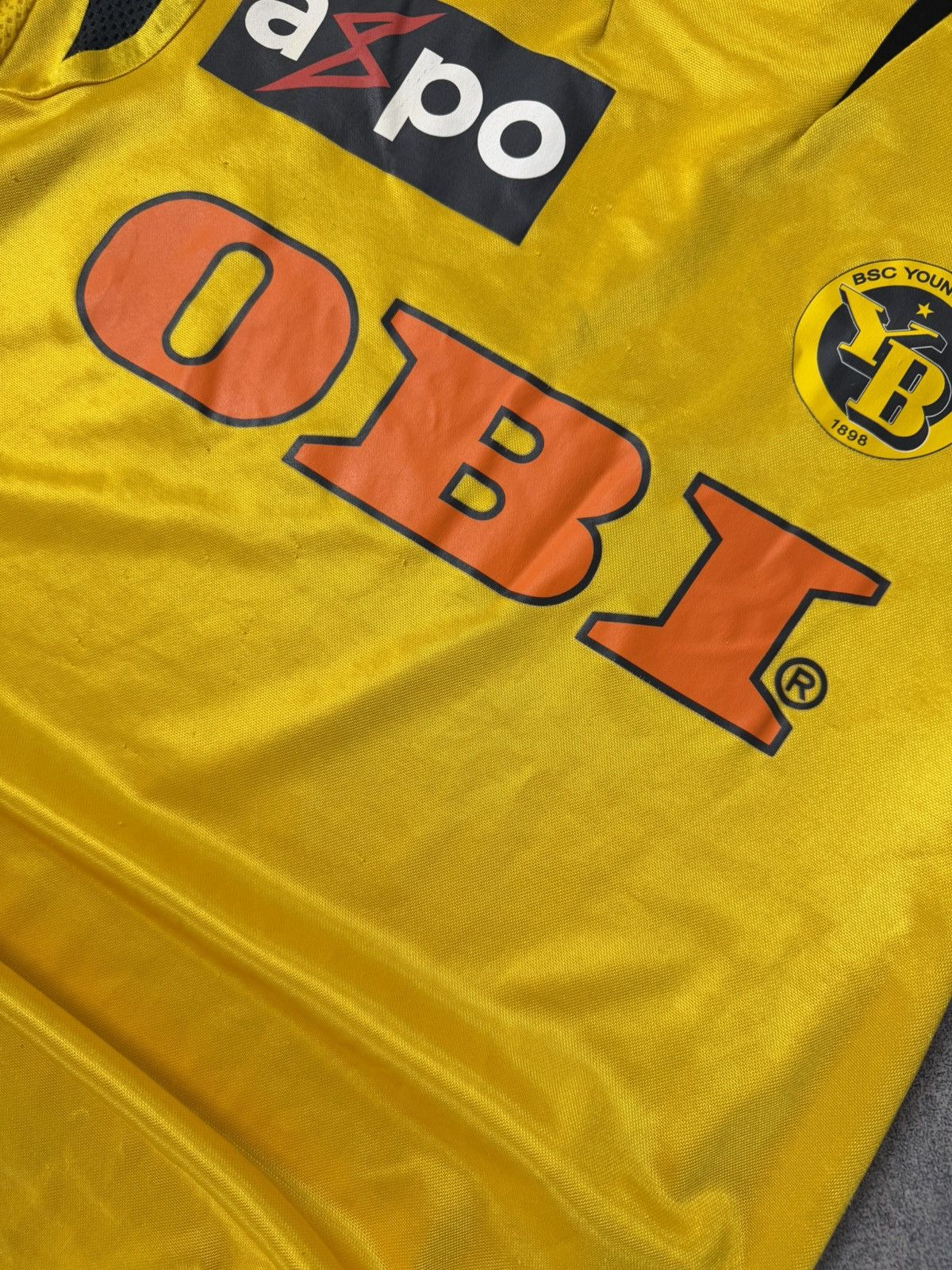 Puma Puma BSC Young Boys 2000s Home Jersey / OBI Sponsor Patch Size US M / EU 48-50 / 2 - 7 Thumbnail