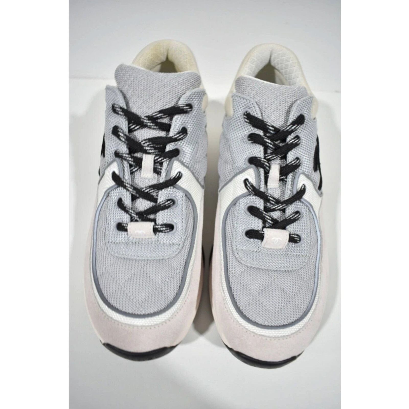Chanel 21B Suede CC Logo Tie Flat Runner Trainer Sneaker 38.5 Size US 8.5 / IT 38.5 - 6 Thumbnail