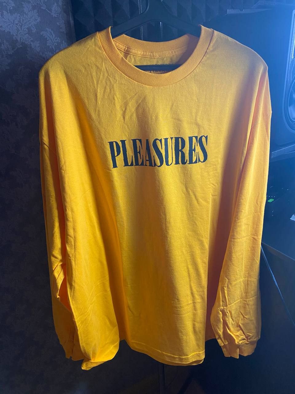 Pleasures Pleasures - Tickle Logo LS Size US XXL / EU 58 / 5 - 5 Thumbnail