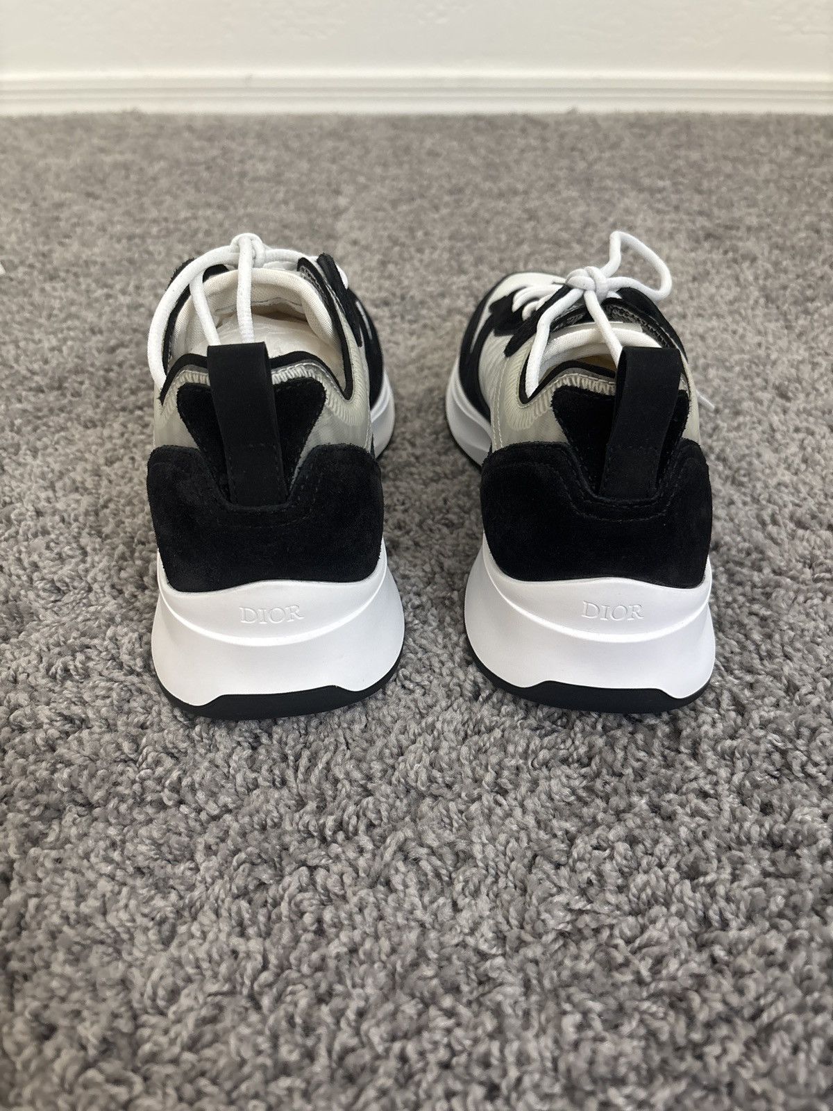 Dior Dior B25 'Dior Oblique - Black White' Size US 7 / EU 40 - 4 Thumbnail