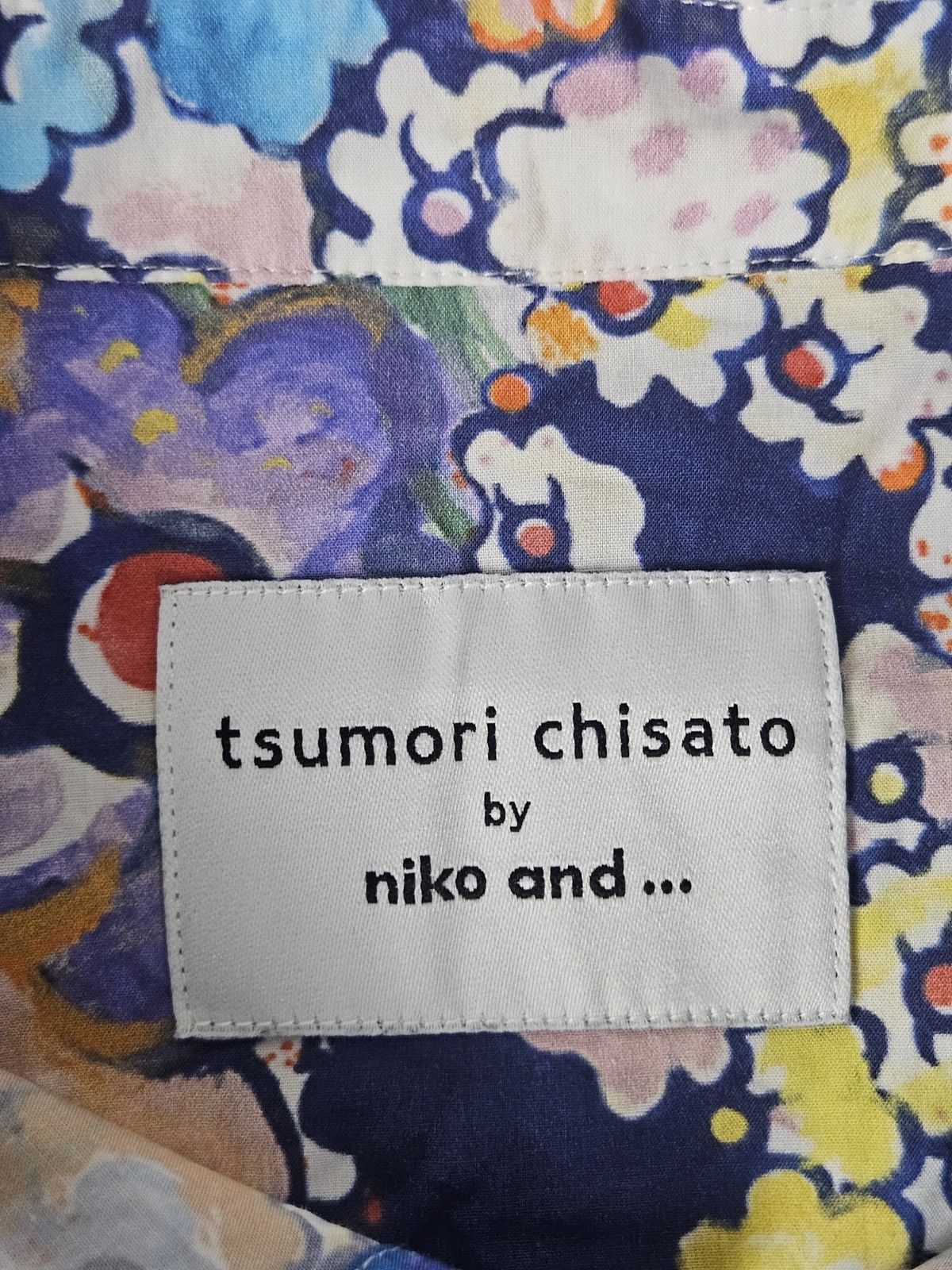 Tsumori Chisato Tsumori Chisato by Niko and floral flower shirt Size US XL / EU 56 / 4 - 4 Thumbnail