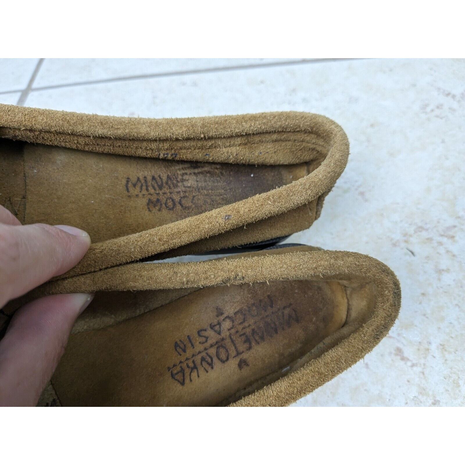 Minnetonka Vtg MINNETONKA Leather Beaded Thunderbird Moccasins 7 Size US 7 / IT 37 - 4 Thumbnail