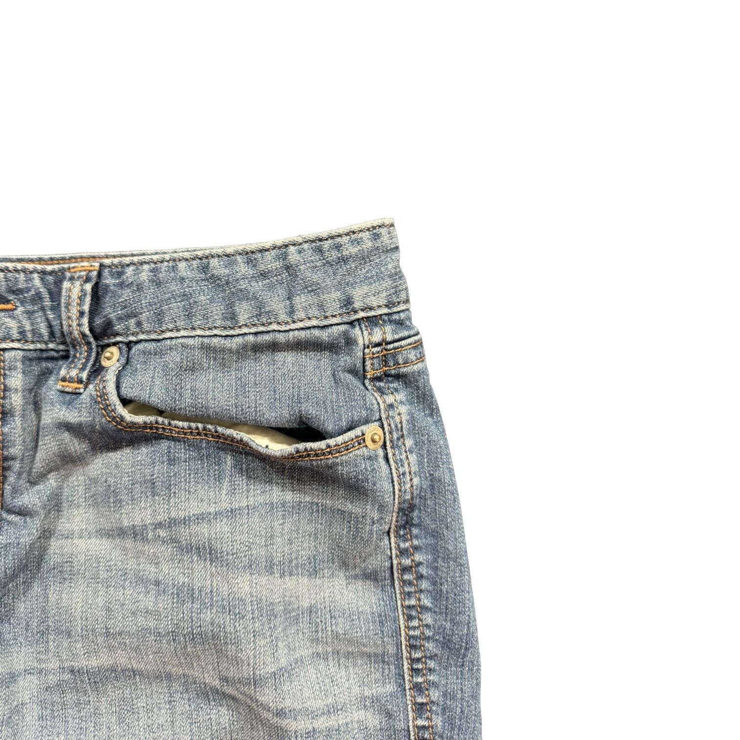Ann Taylor Ann Taylor Loft Distressed Blue Denim Shorts Waist 28" Size 28" / US 6 / IT 42 - 4 Thumbnail