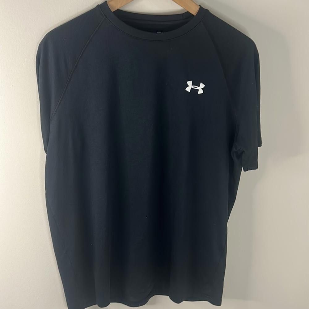 Under Armour UnderArmour -SS RN T-Med Loose fit -Heatgear -100% poly blk Size US M / EU 48-50 / 2 - 2 Thumbnail