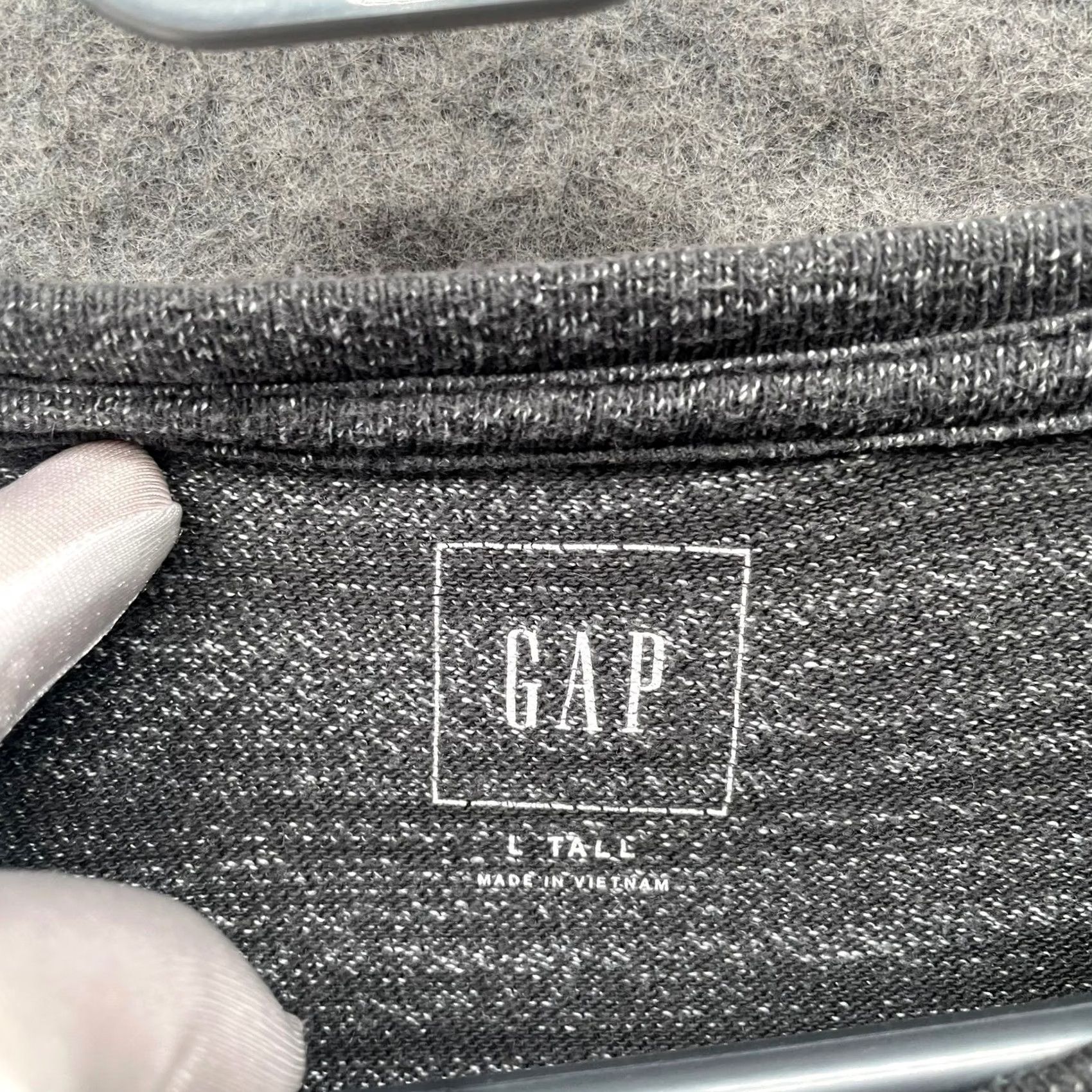 Gap Gap Soft Spun Crewneck Long Sleeve T-Shirt Mens LT Gray Thermal Heathered Size US L / EU 52-54 / 3 - 5 Thumbnail