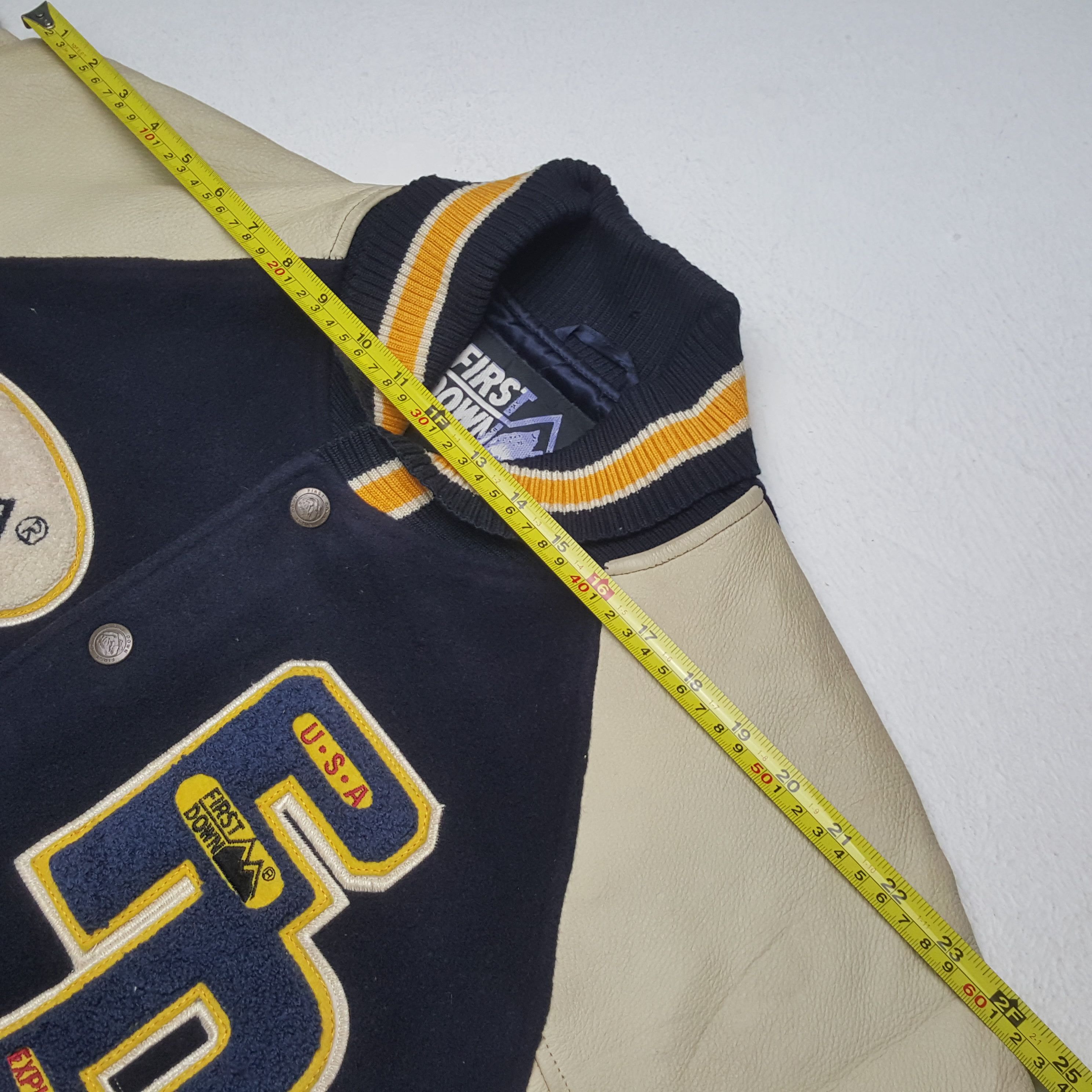 Vintage Vintage FIRST DOWN Streetwear Varsity Jacket C291N34 Size US XL / EU 56 / 4 - 6 Thumbnail