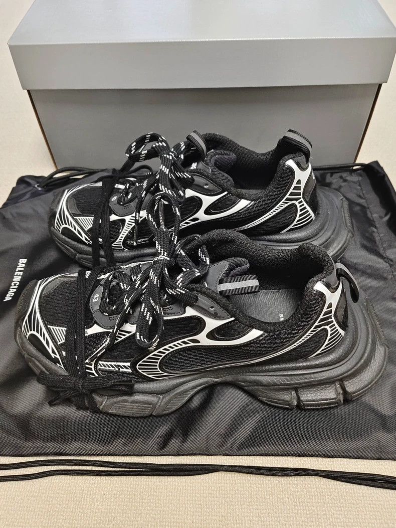 Balenciaga Balenciaga Low-cut lace-up shoes 2502-Nextarrow Size US 10 / EU 43 - 1 Thumbnail