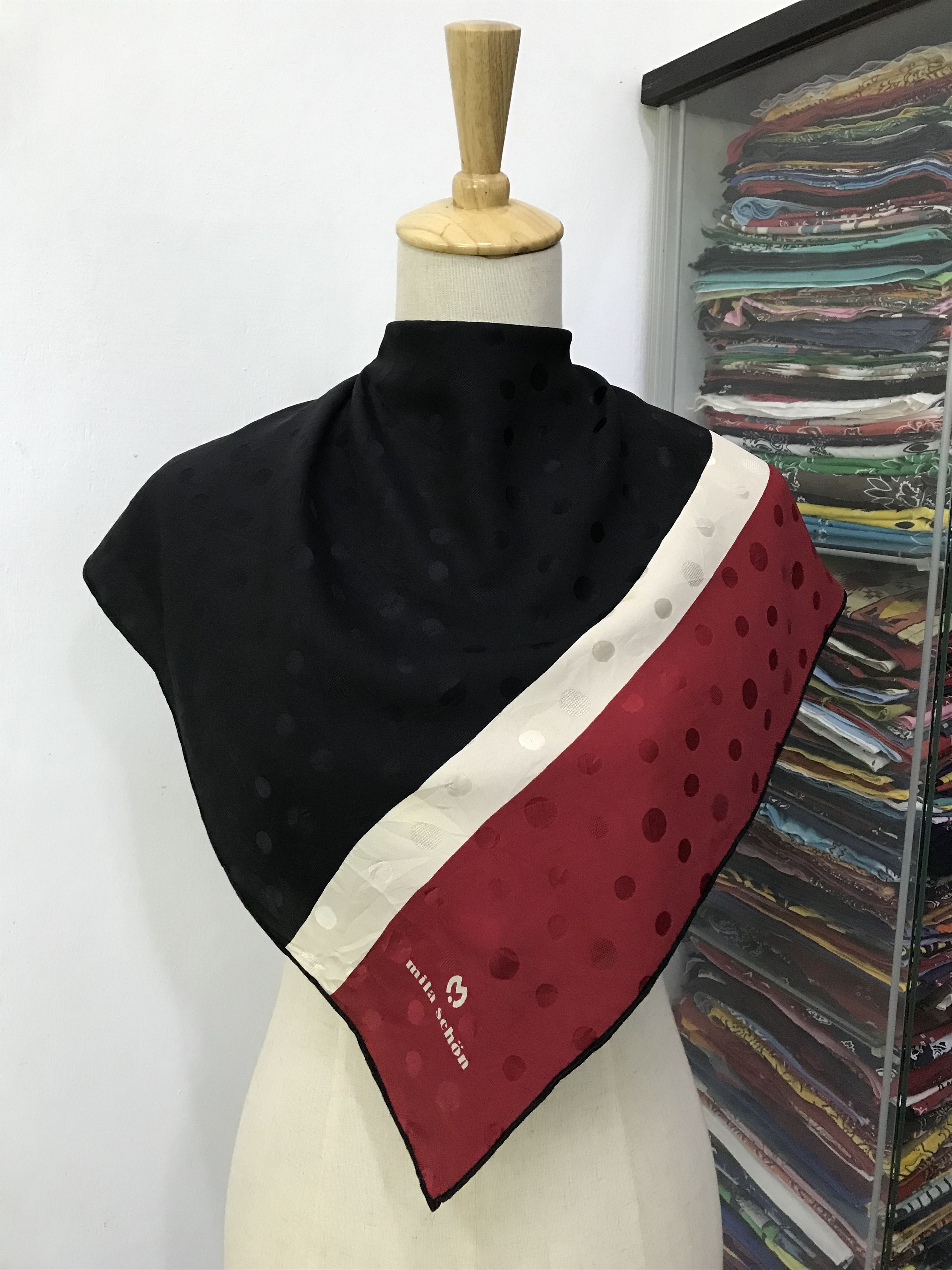 Mila Schon Vintage Mila Schon Silk Scarf Size ONE SIZE - 1 Thumbnail
