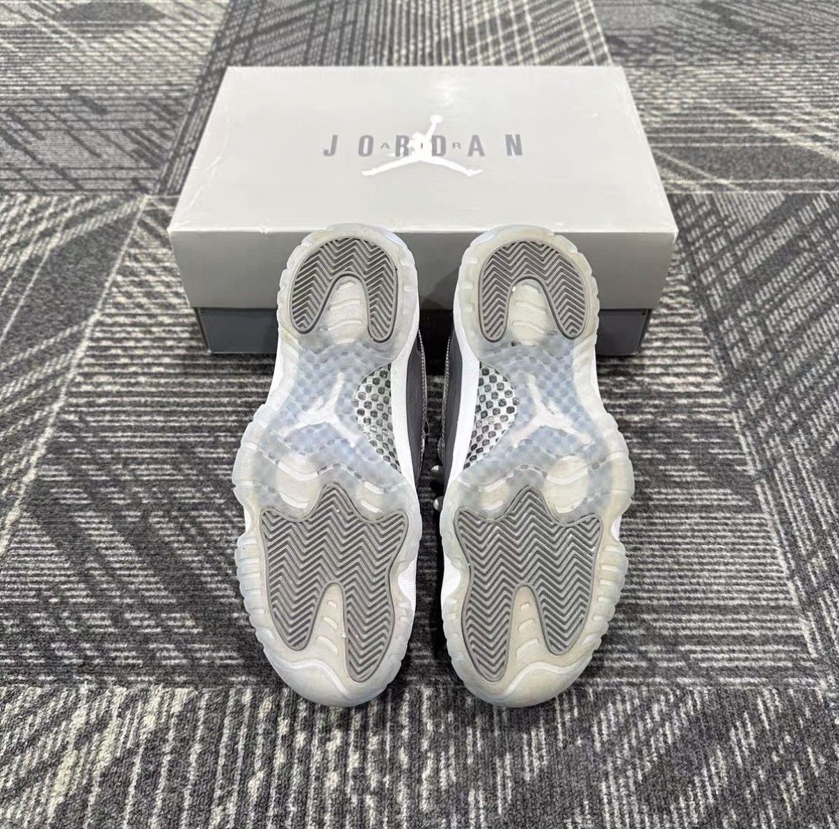 Jordan Brand AJ11 Retro Cool Grey Mid J42 Size US 7.5 / EU 40-41 - 6 Thumbnail