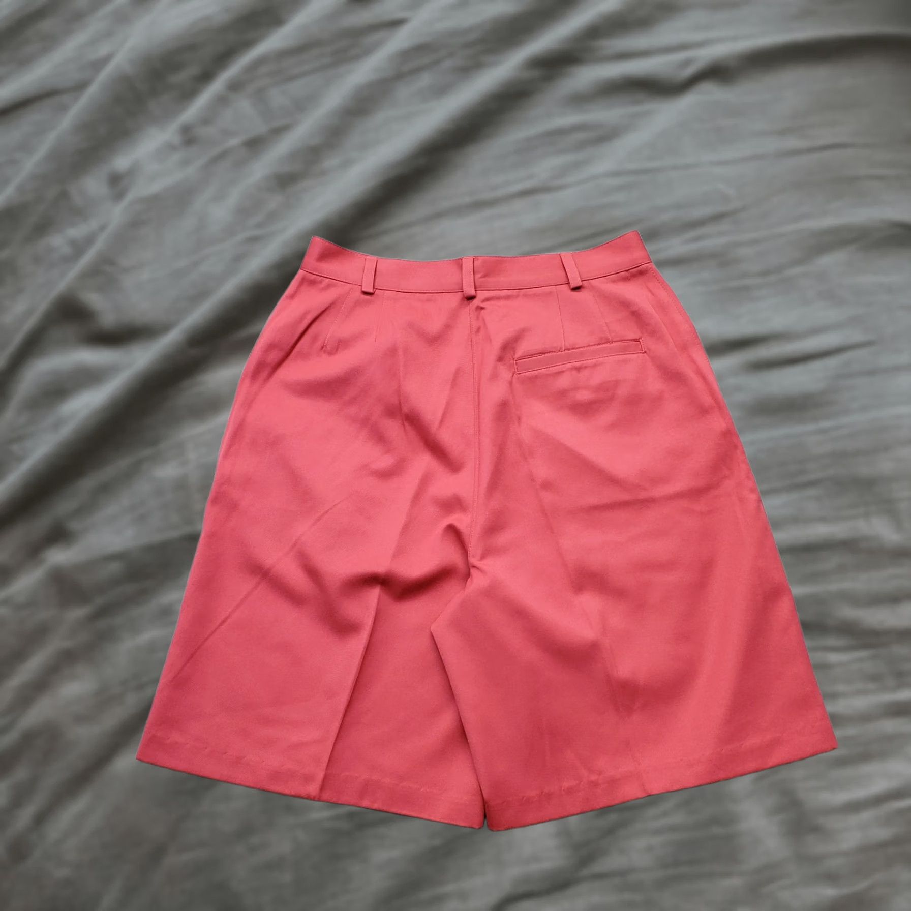 Pinko EP Pro Bermuda Shorts Womens 8 Pink Pleated Relaxed Fit Lightweight USA Made Bermuda Shorts Women’s 8 Pink Size 30" / US 8 / IT 44 - 1 Thumbnail