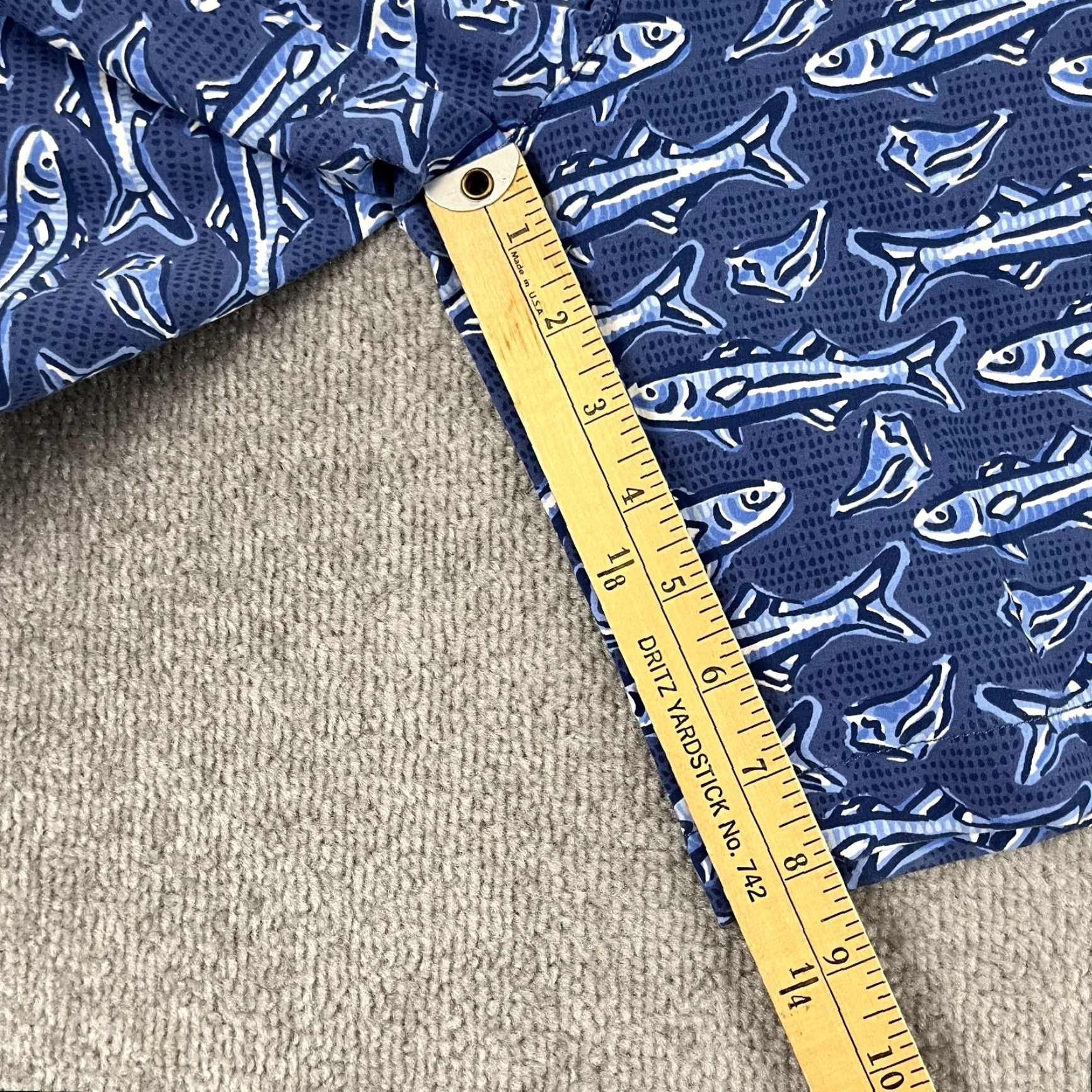 Vineyard Vines VINEYARD VINES Performance Golf Chino Shorts Men 32 Blue Fish Print 8" Inseam Regular Fit Size US 32 / EU 48 - 7 Thumbnail