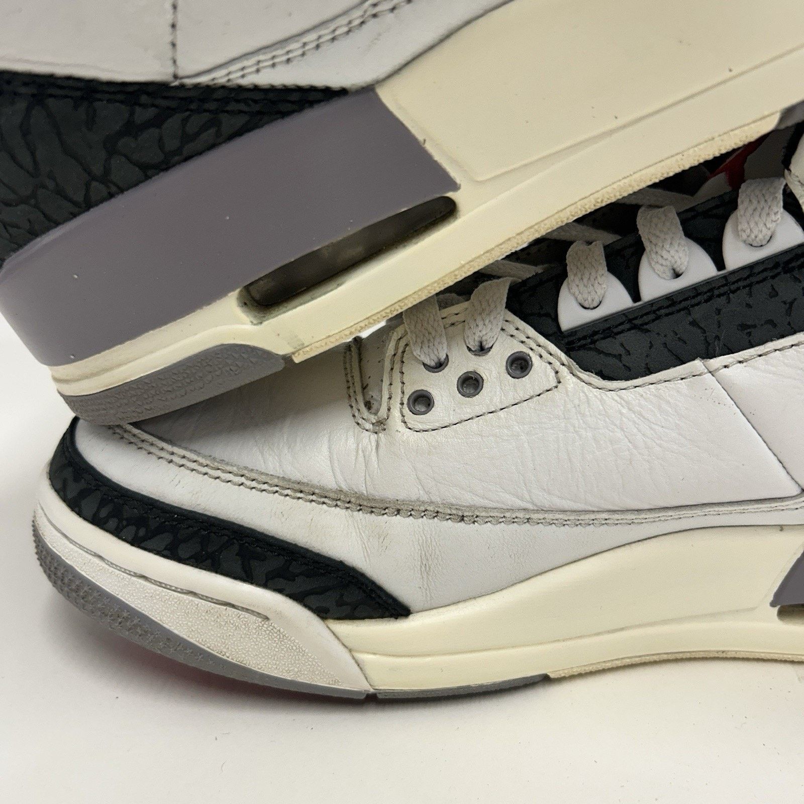 Nike Nike Air Jordan 3 Retro “Cement Grey White Fire Red” Size US 9 / EU 42 - 9 Thumbnail