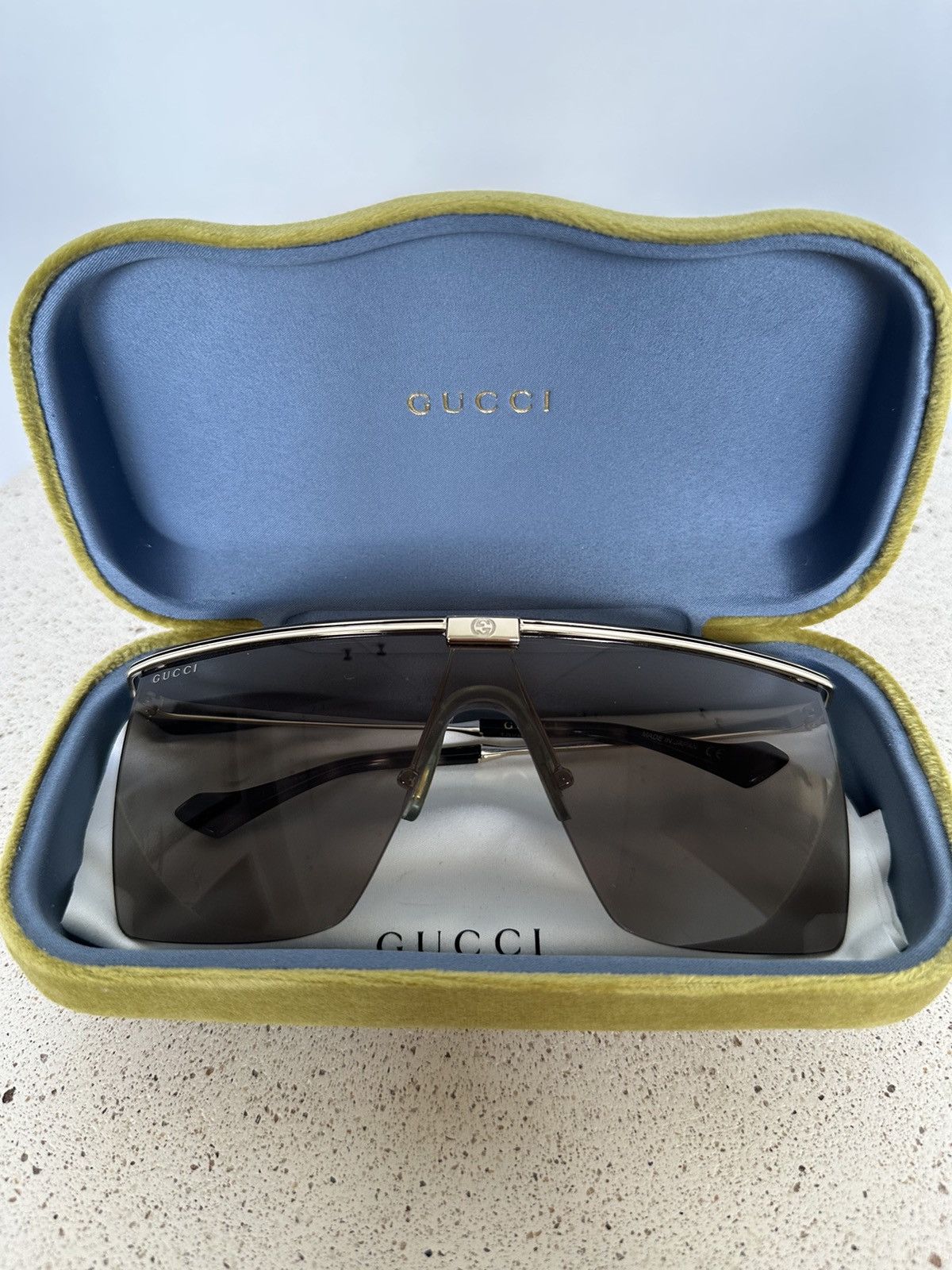 Gucci Gucci GG1086S 002 unisex shield sunglasses Size ONE SIZE - 2 Thumbnail