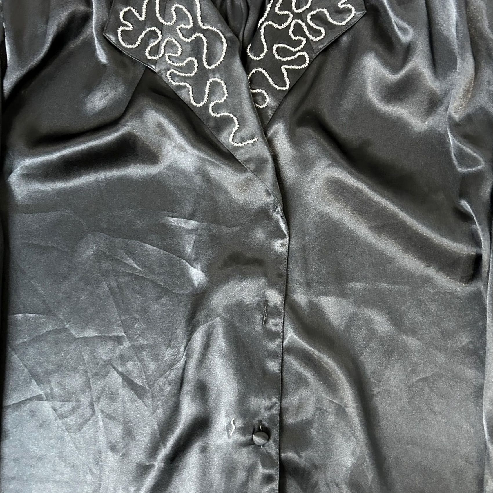 Vintage VINTAGE Jacques Vert Shirt Womens 8 Black Satin Embroidered Collar Cuffs 80s Shirt Womens 8 Black Satin Embroidered Collar Cuffs 80s Womens Size XL / US 12-14 / IT 48-50 - 2 Thumbnail