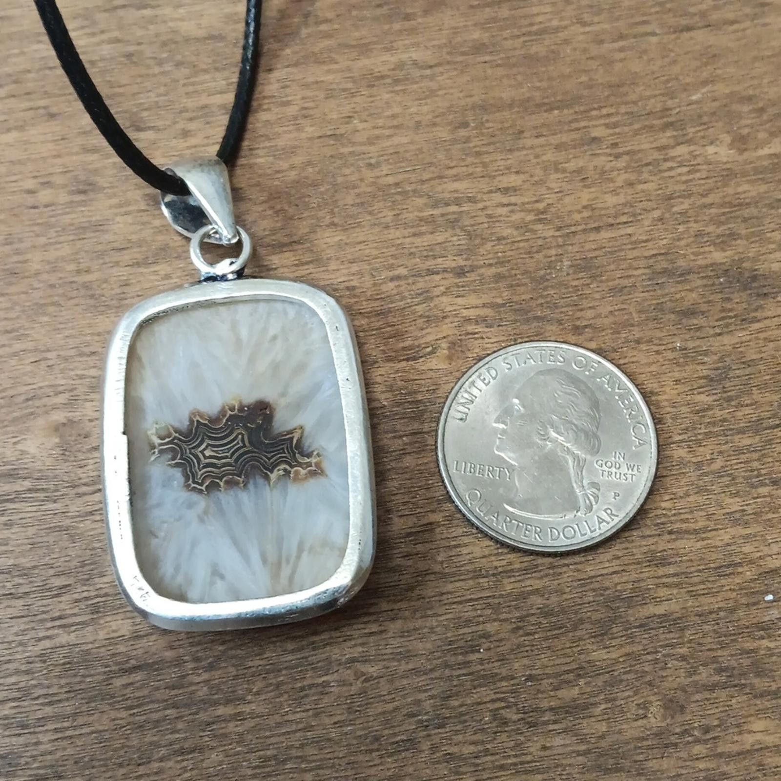 Designer Elegant Solar Agate Pendant Necklace Size ONE SIZE - 2 Thumbnail