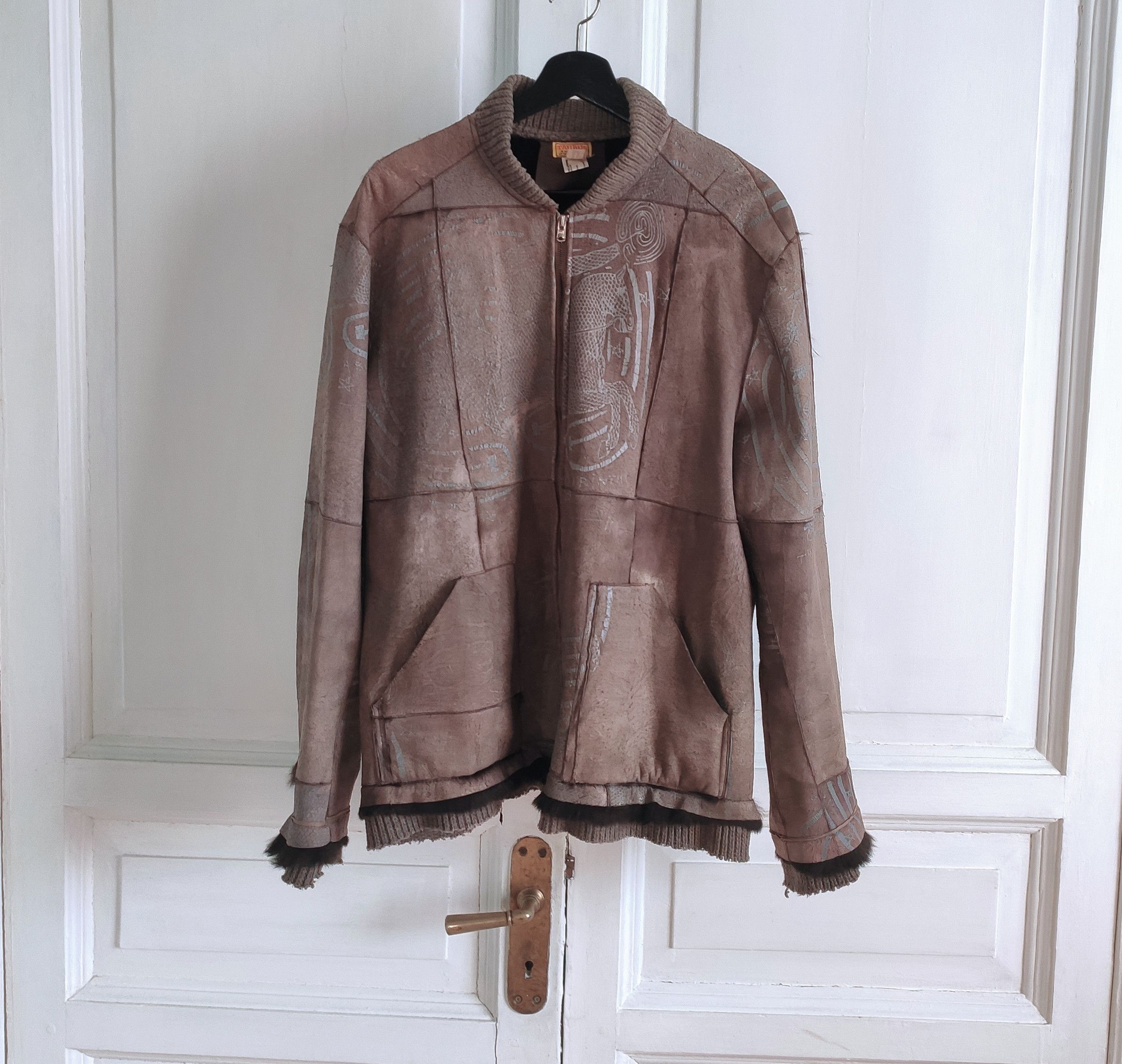The People Of The Labyrinths Handprinted fur bomber.Like Uma Wang or Ziggy Chen Size US L / EU 52-54 / 3 - 3 Thumbnail