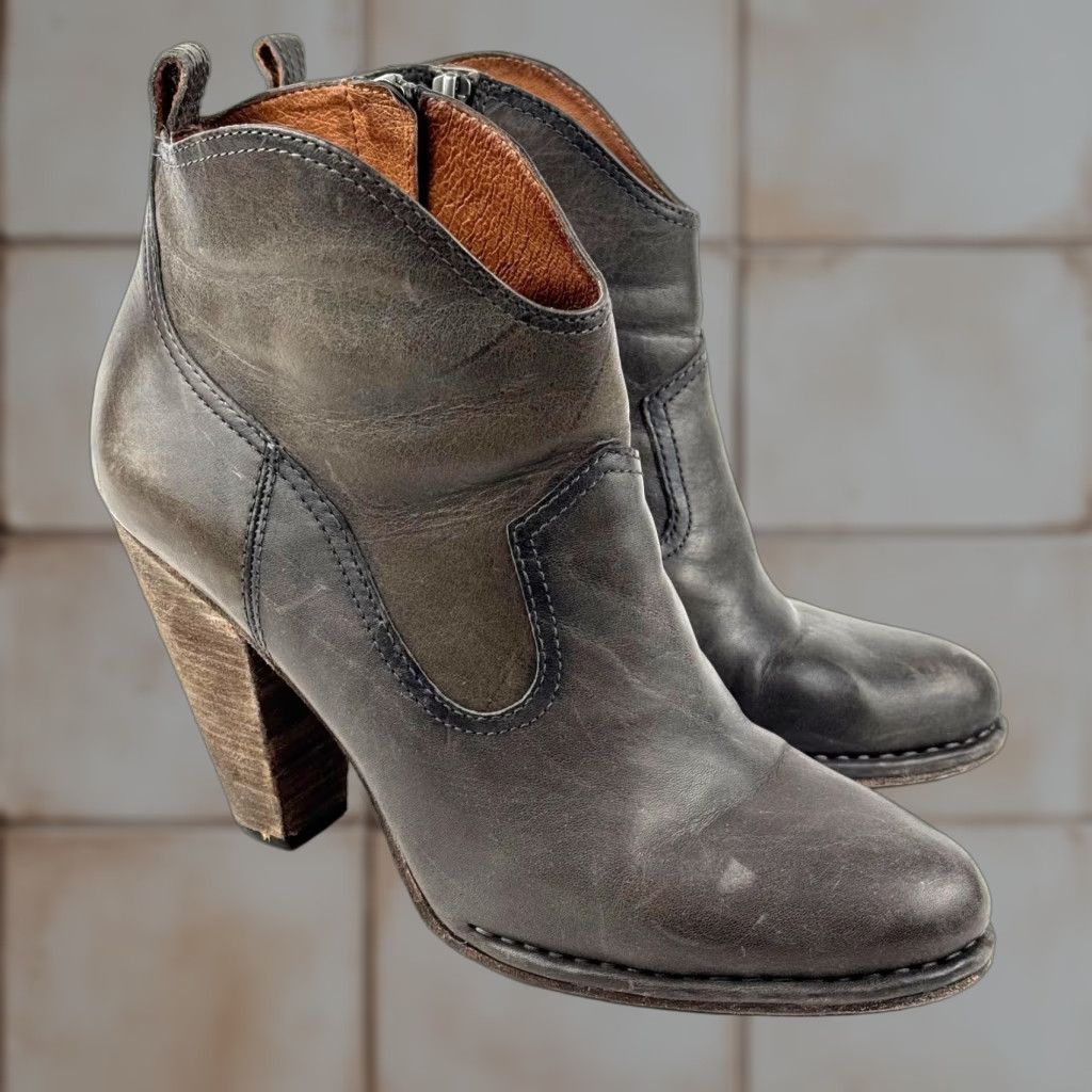 Frye FRYE Madeline Bootie Womens 11M Leather Gray Zip Ankle Boot High Heel Leather Lining Outsole Block Heel Casual EUC Size 32" / US 10 / IT 46 - 1 Thumbnail
