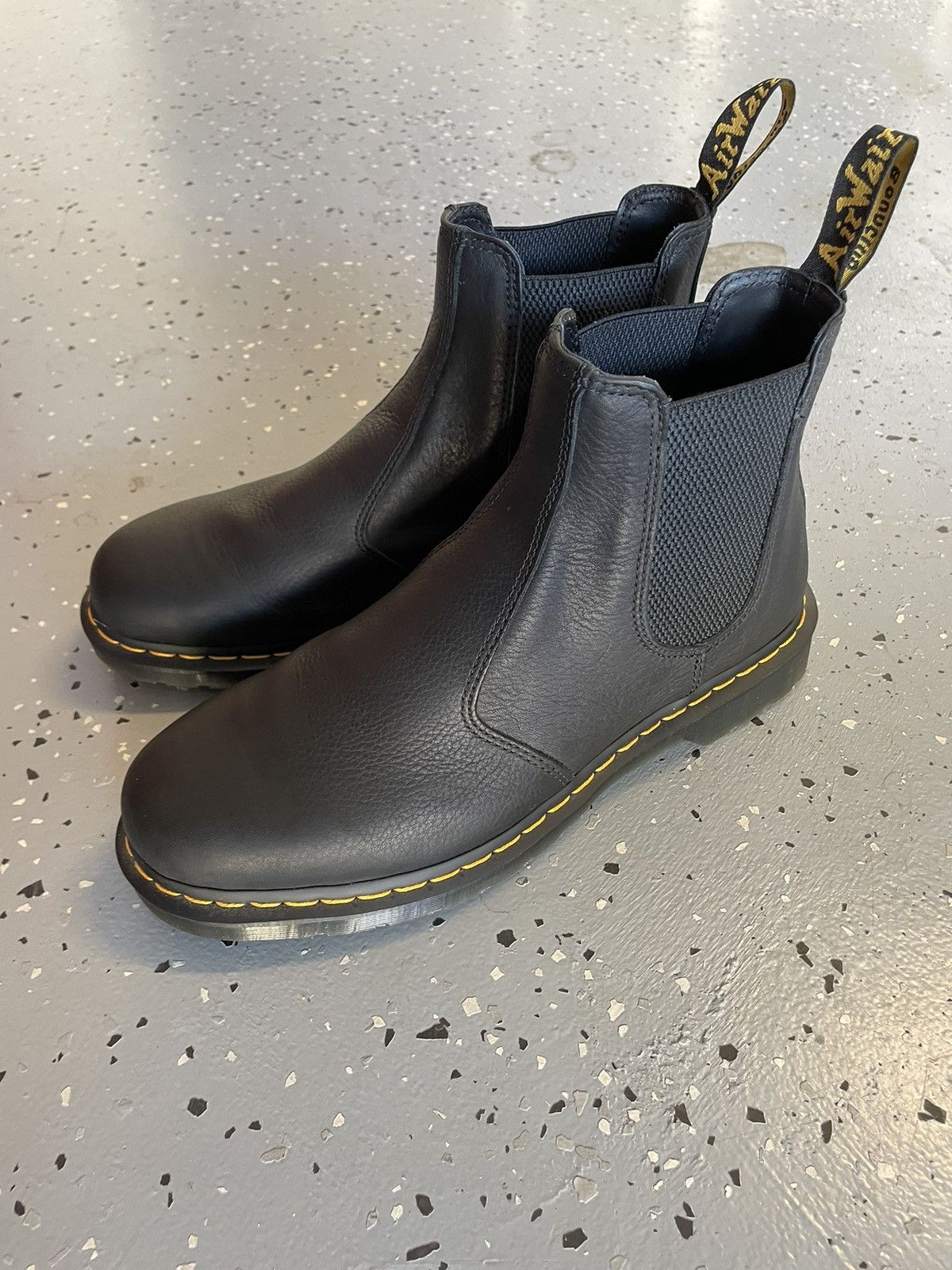 2976 AMBASSADOR LEATHER CHELSEA BOOTS