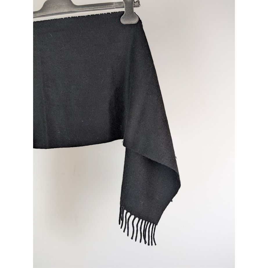 Loro Piana o1rshd1 CC20 Size: OS / Scarves in Black Size ONE SIZE - 3 Thumbnail