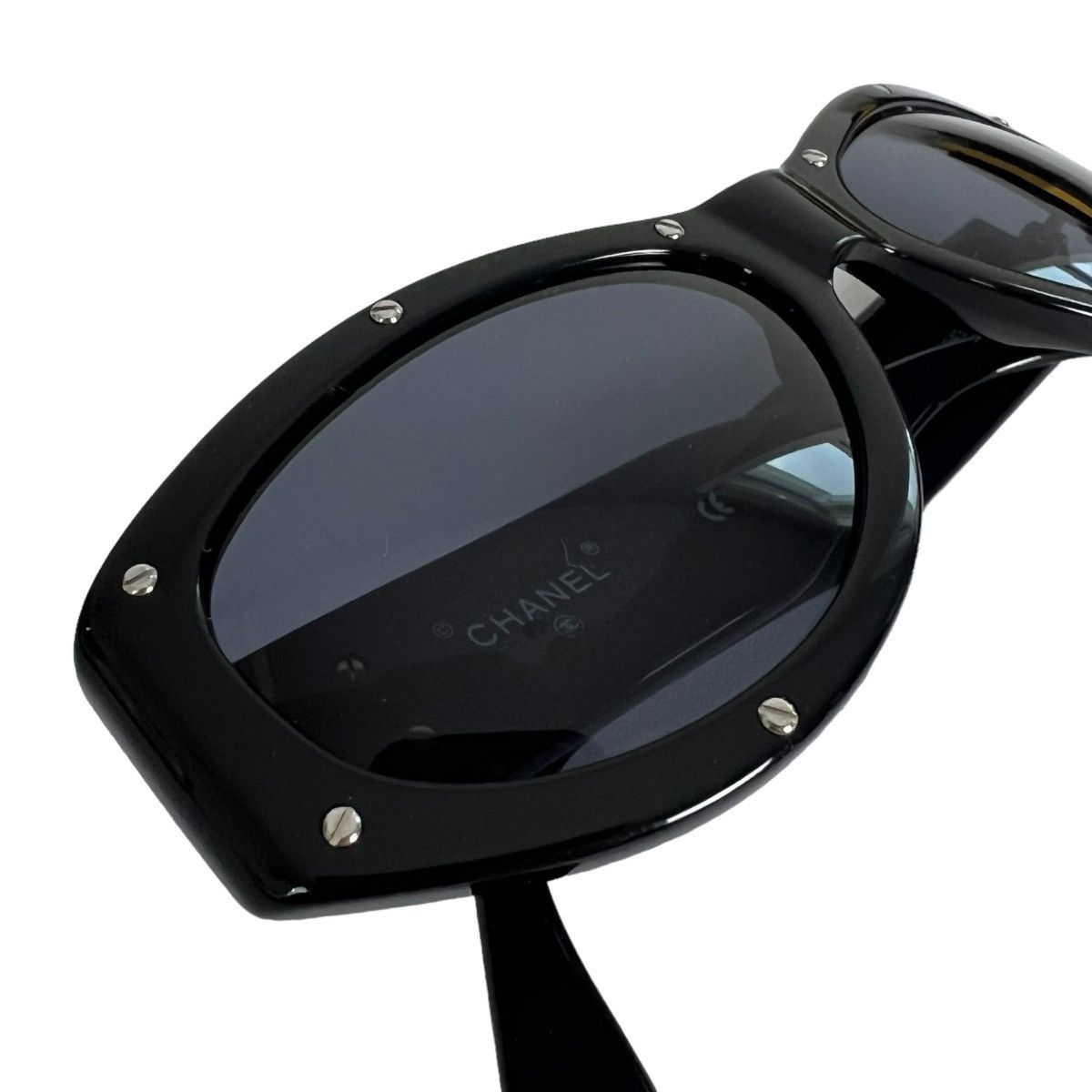 Chanel Chanel Studded CC Logo Sunglasses Size ONE SIZE - 8 Thumbnail