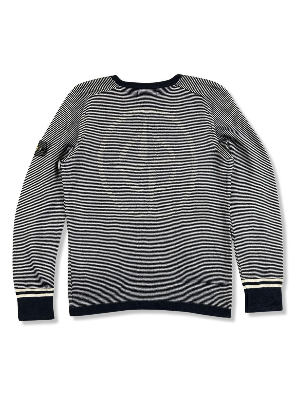 Stone Island Stone island RARE 2009 mesh badge sweatshirt Size US L / EU 52-54 / 3 - 2 Thumbnail